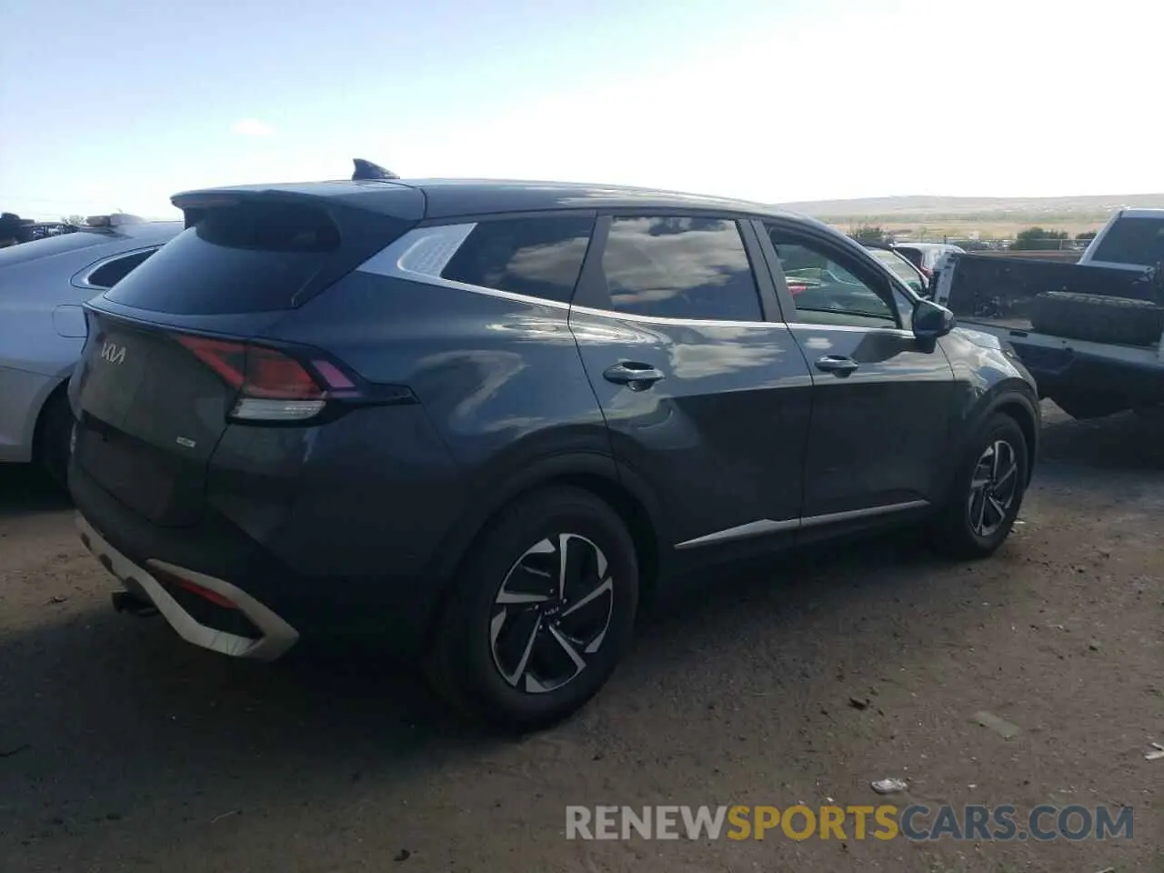3 fotografías del automóvil dañado KNDPU3DG9S7211199 KIA SPORTAGE 2025