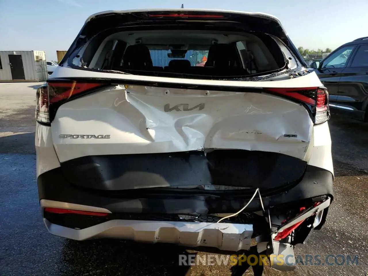 6 fotografías del automóvil dañado KNDPUCDF0S7371883 KIA SPORTAGE 2025