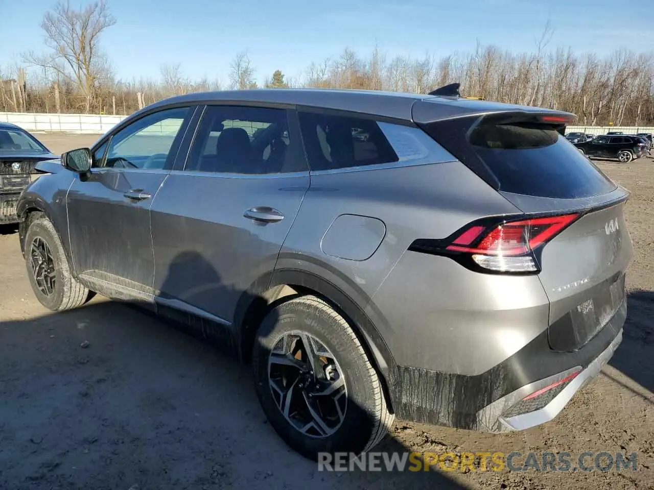 2 fotografías del automóvil dañado KNDPUCDF1S7346992 KIA SPORTAGE 2025