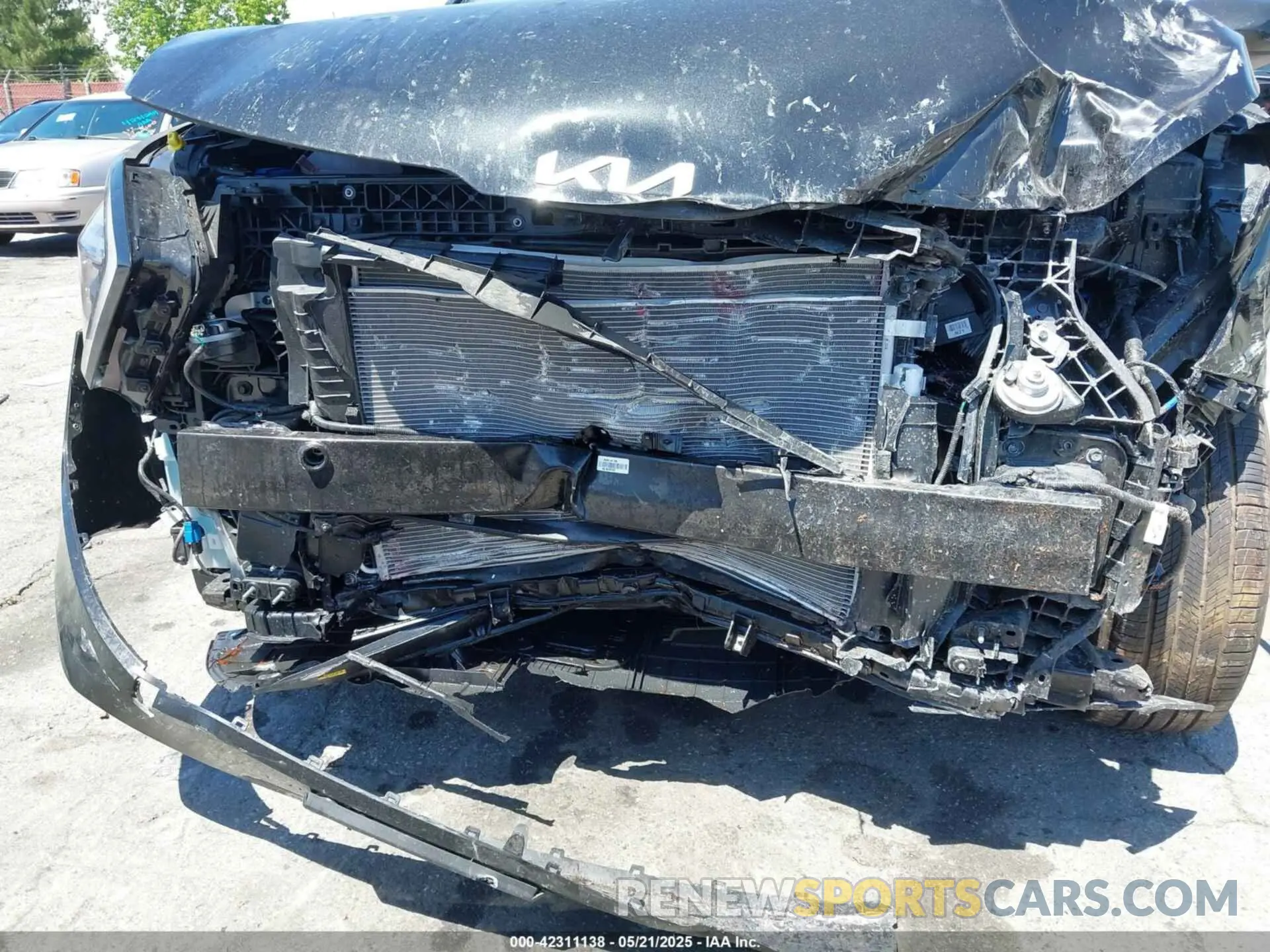 6 fotografías del automóvil dañado KNDPUCDF7S7342221 KIA SPORTAGE 2025
