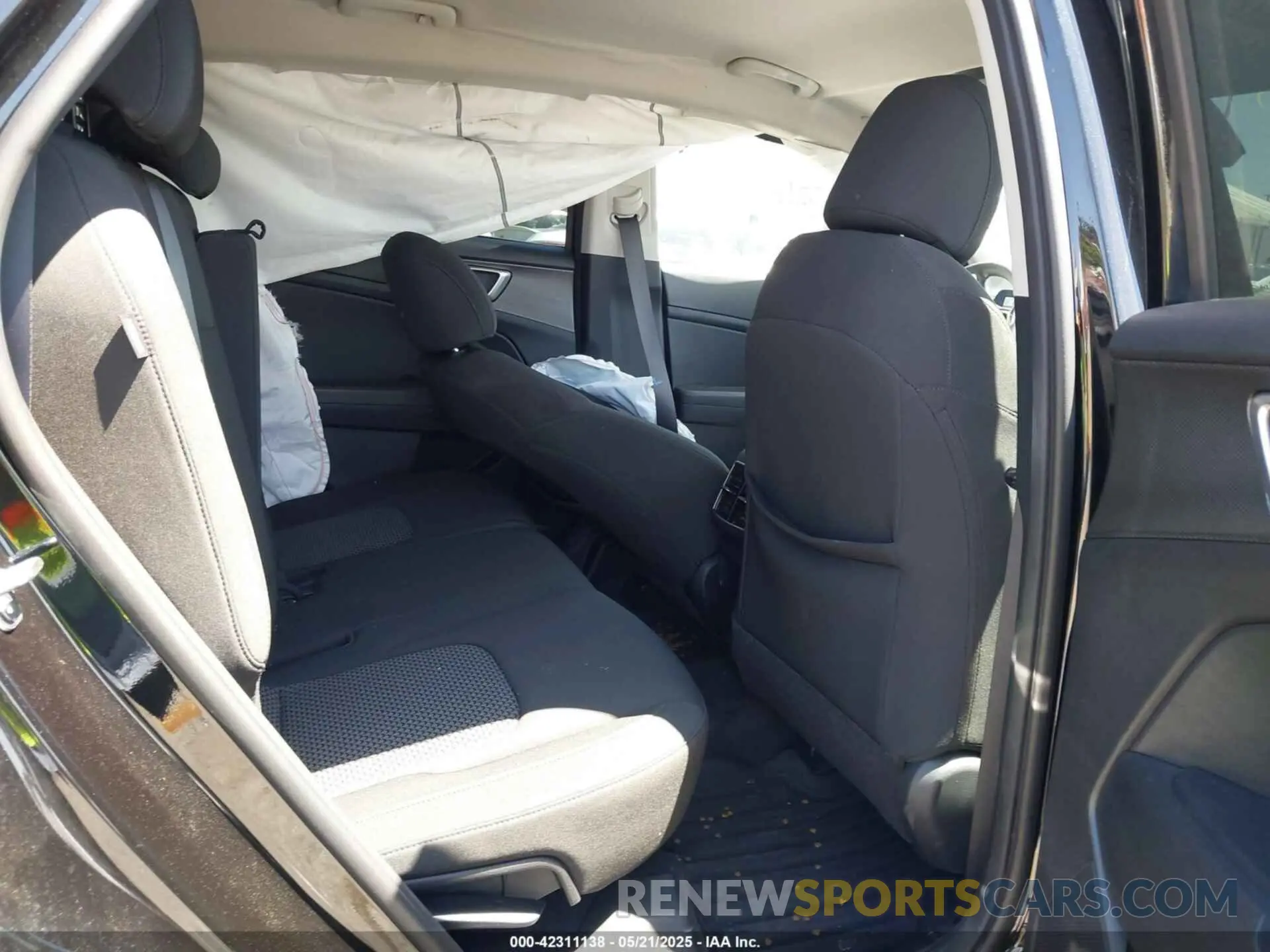 8 fotografías del automóvil dañado KNDPUCDF7S7342221 KIA SPORTAGE 2025