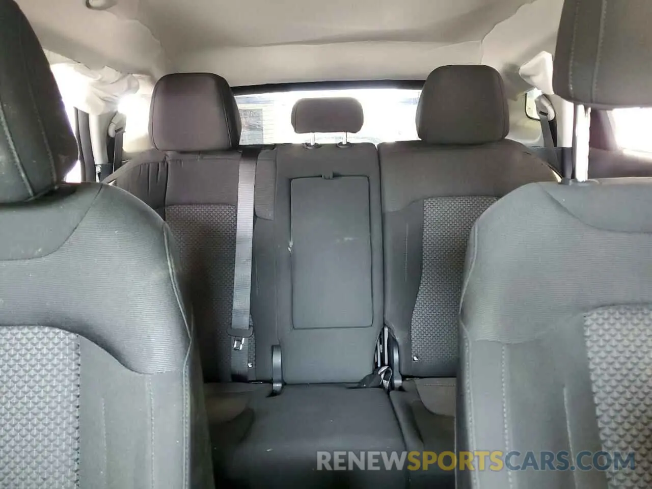 10 fotografías del automóvil dañado KNDPUCDF9S7371414 KIA SPORTAGE 2025