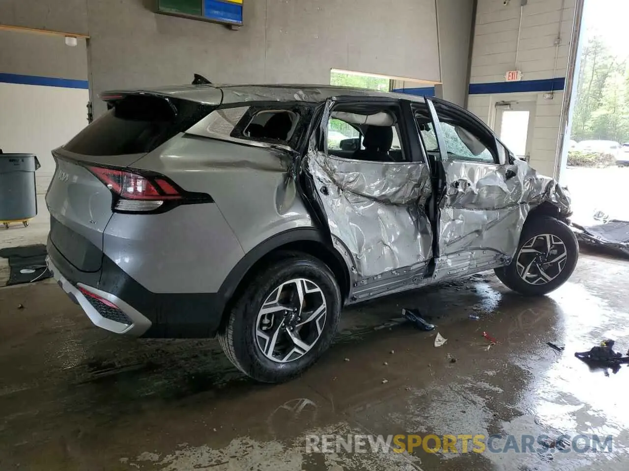 3 fotografías del automóvil dañado KNDPUCDF9S7371414 KIA SPORTAGE 2025