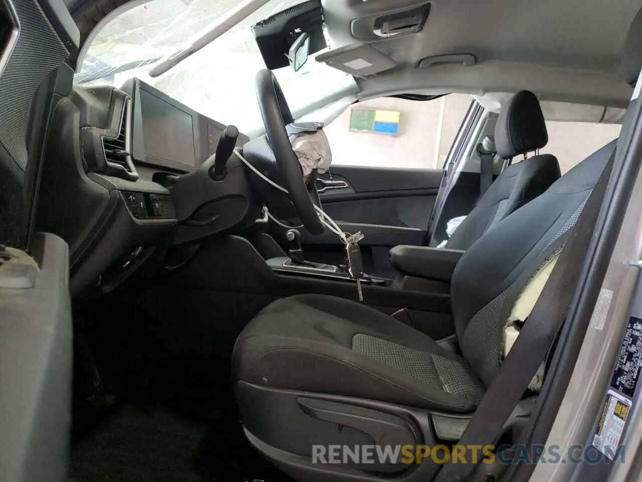 7 fotografías del automóvil dañado KNDPUCDF9S7371414 KIA SPORTAGE 2025