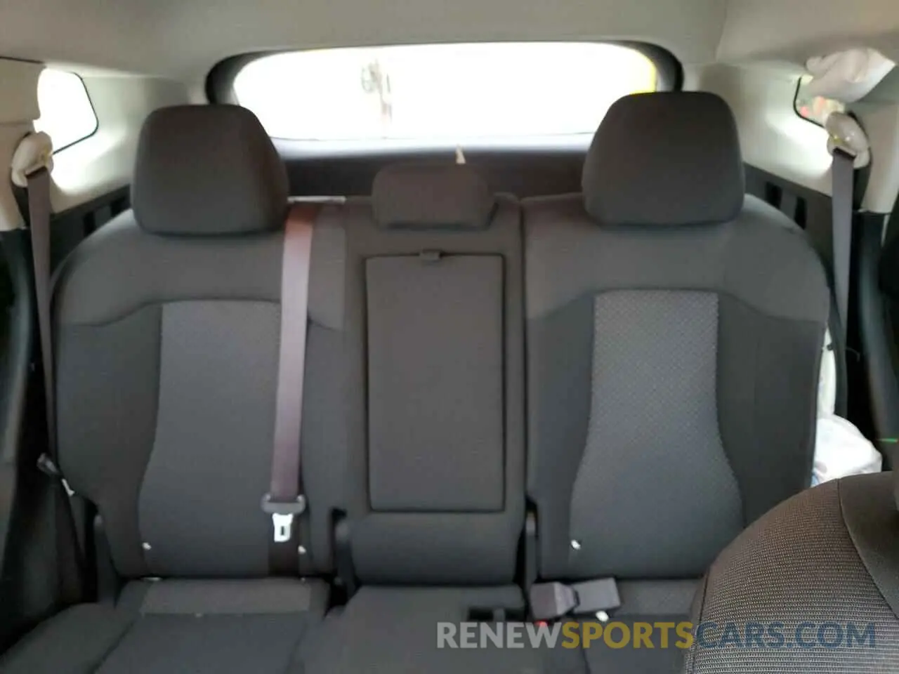 10 fotografías del automóvil dañado KNDPUCDGXS7178813 KIA SPORTAGE 2025