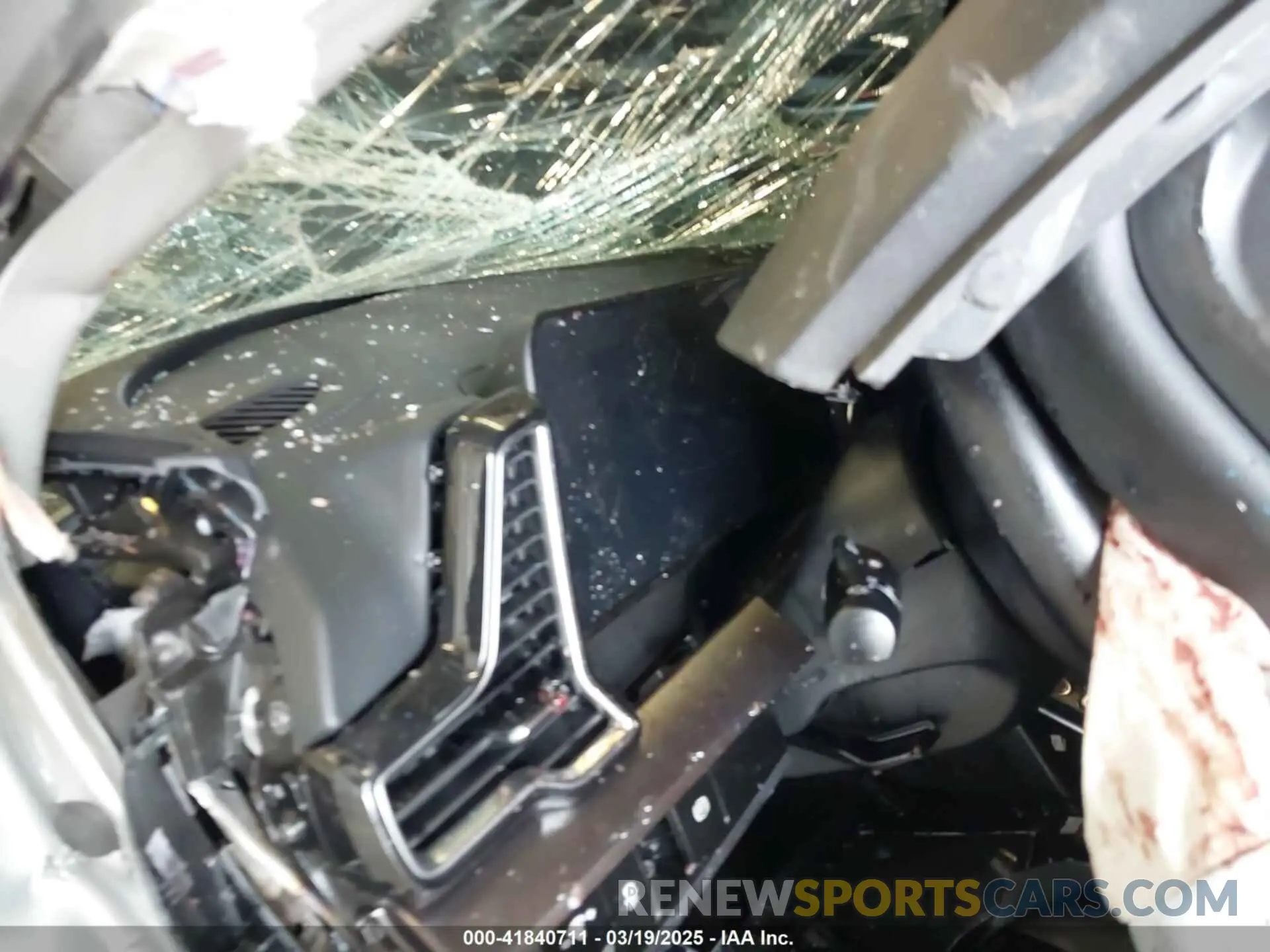 7 fotografías del automóvil dañado KNDPV3DF7S7334665 KIA SPORTAGE 2025