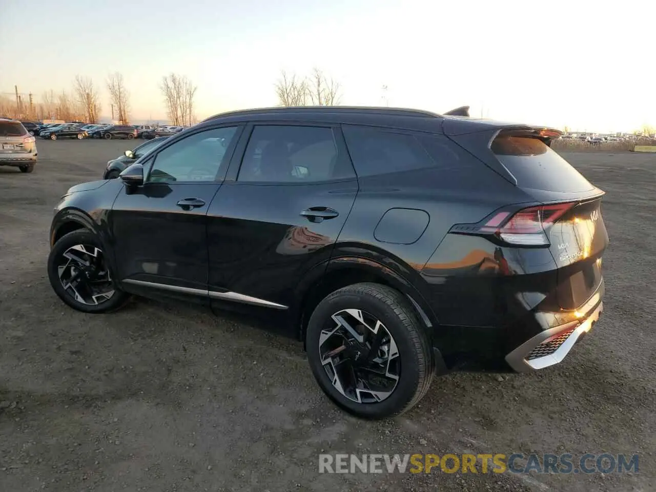 2 fotografías del automóvil dañado KNDPVCDFXS7339973 KIA SPORTAGE 2025