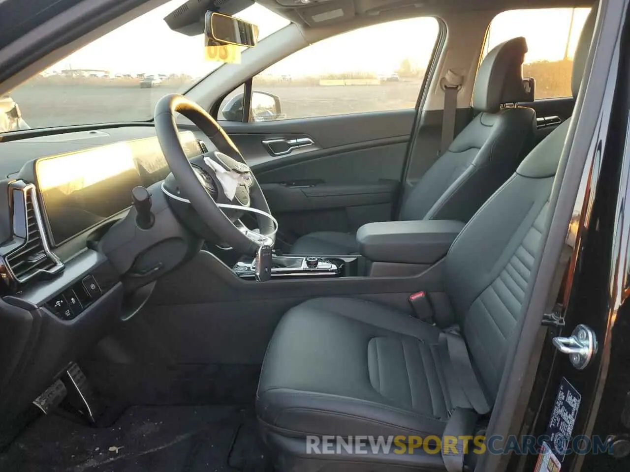7 fotografías del automóvil dañado KNDPVCDFXS7339973 KIA SPORTAGE 2025