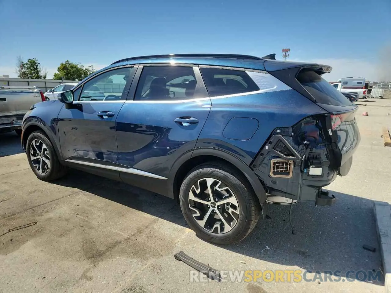 2 fotografías del automóvil dañado KNDPVCDG4S7179372 KIA SPORTAGE 2025