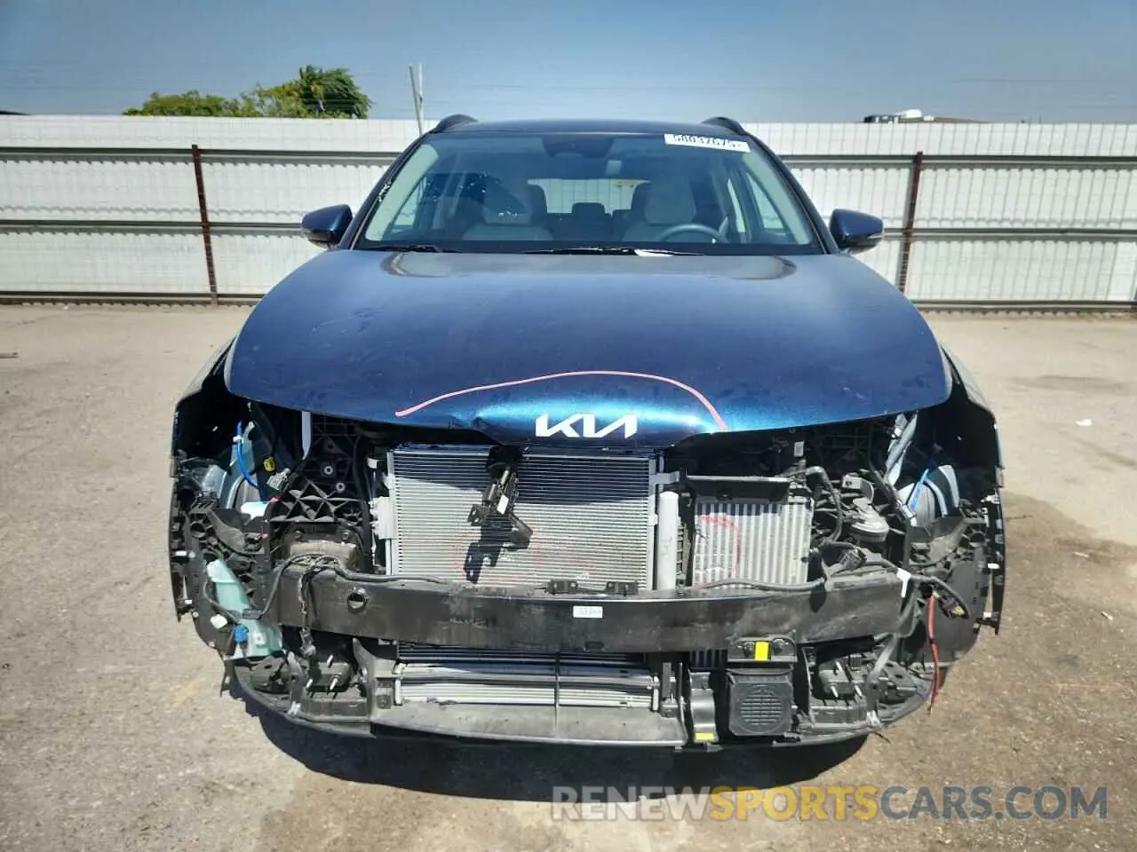 5 fotografías del automóvil dañado KNDPVCDG4S7179372 KIA SPORTAGE 2025
