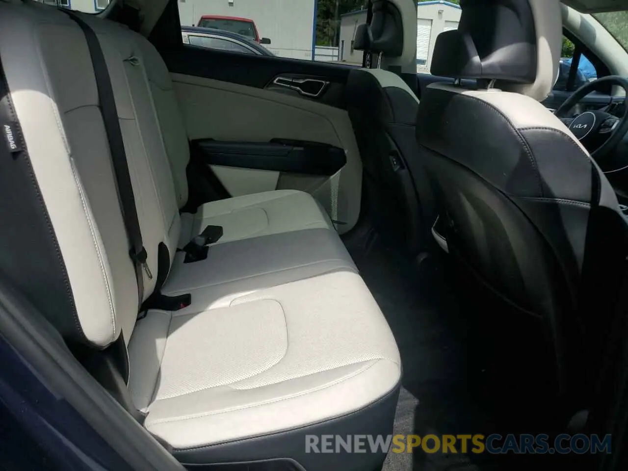11 fotografías del automóvil dañado KNDPVCDG4S7194759 KIA SPORTAGE 2025