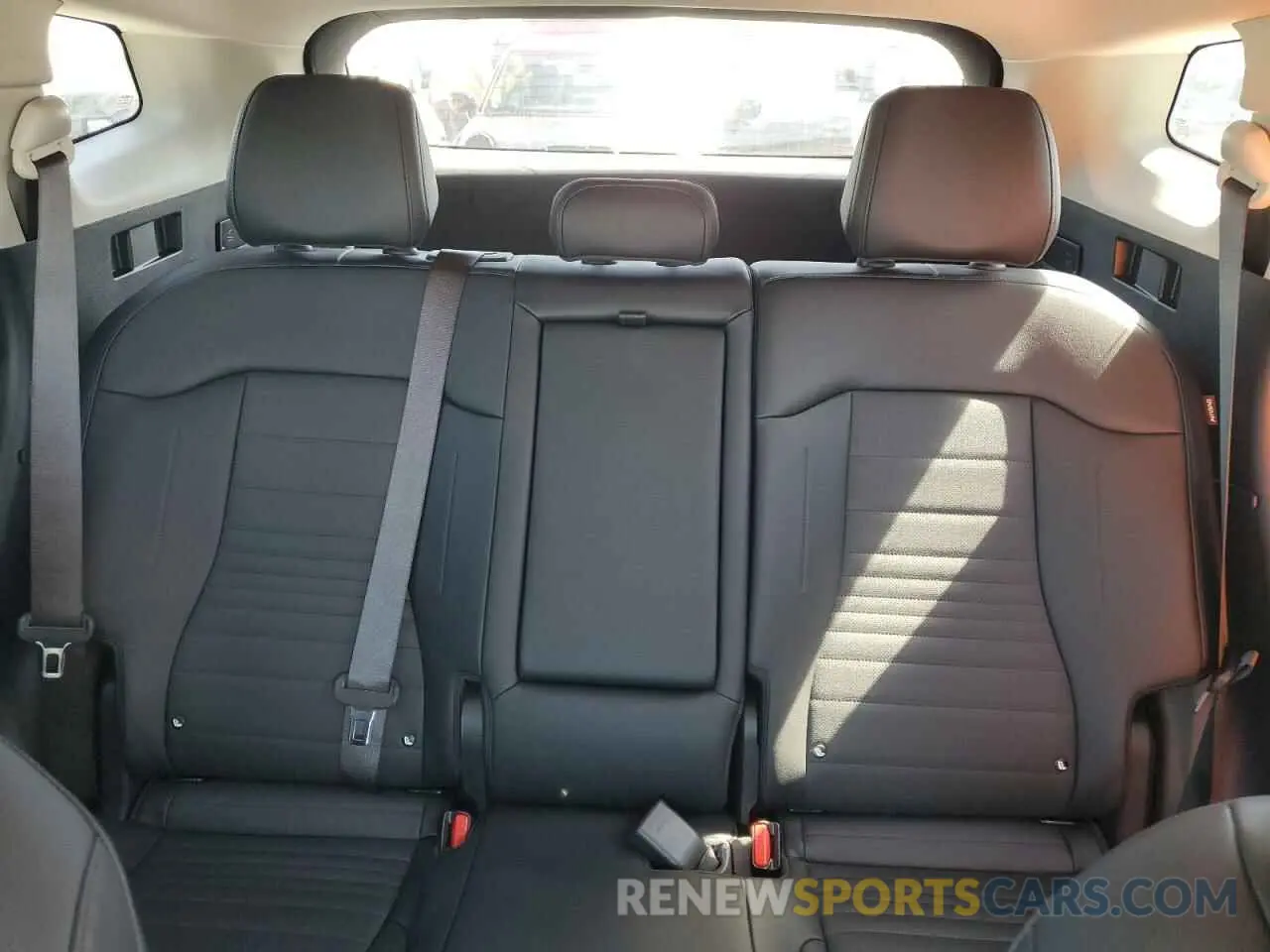 10 fotografías del automóvil dañado KNDPXCDG3S7201016 KIA SPORTAGE 2025