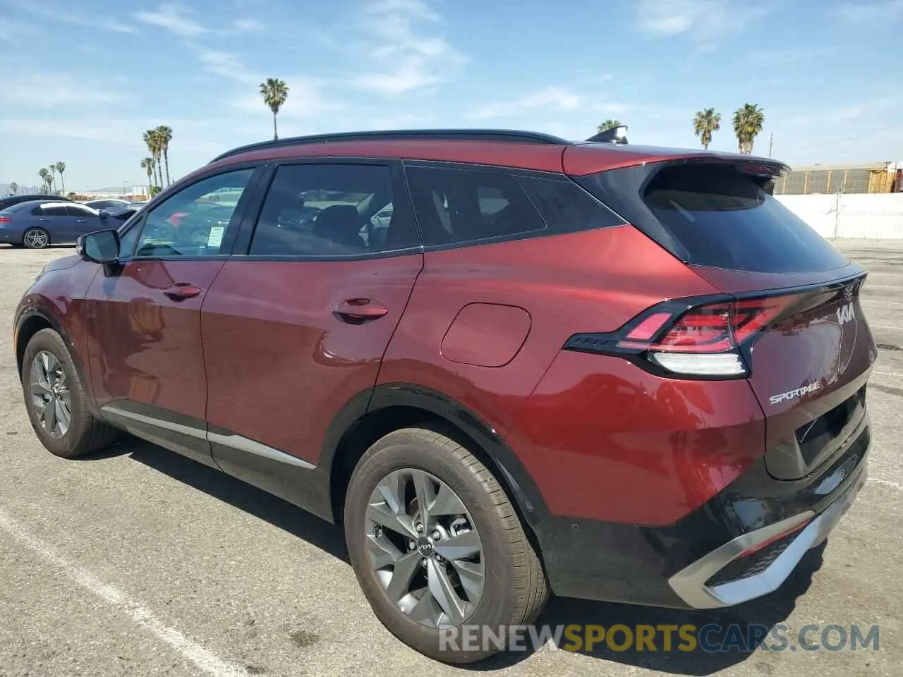 2 fotografías del automóvil dañado KNDPXCDG3S7201016 KIA SPORTAGE 2025