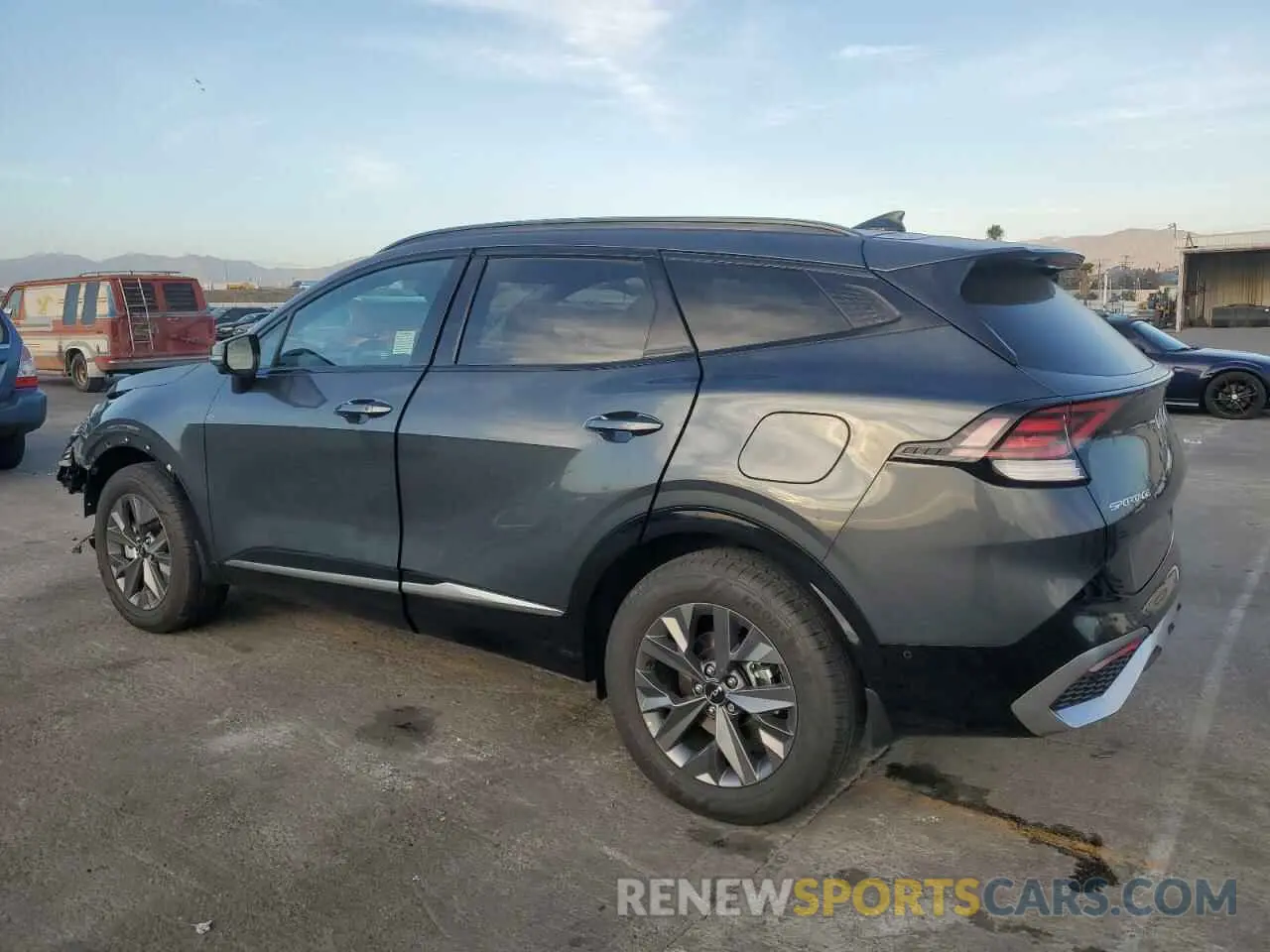 2 fotografías del automóvil dañado KNDPXCDG7S7184396 KIA SPORTAGE 2025