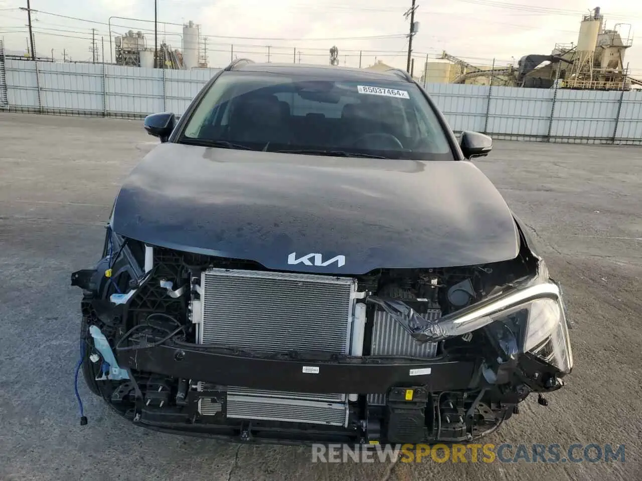 5 fotografías del automóvil dañado KNDPXCDG7S7184396 KIA SPORTAGE 2025