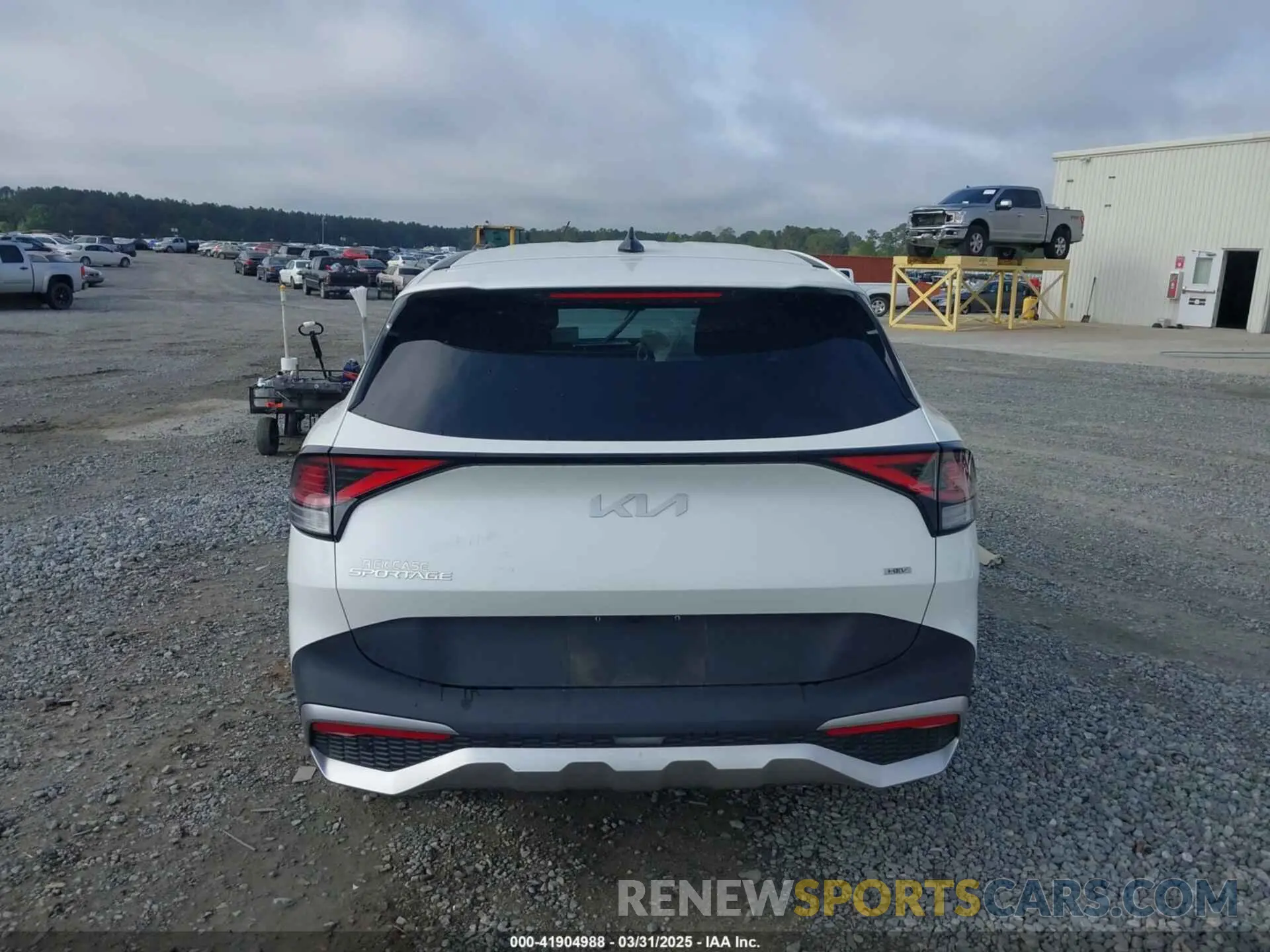 17 fotografías del automóvil dañado KNDPU3AG0P7091630 KIA SPORTAGE HYBRID 2023