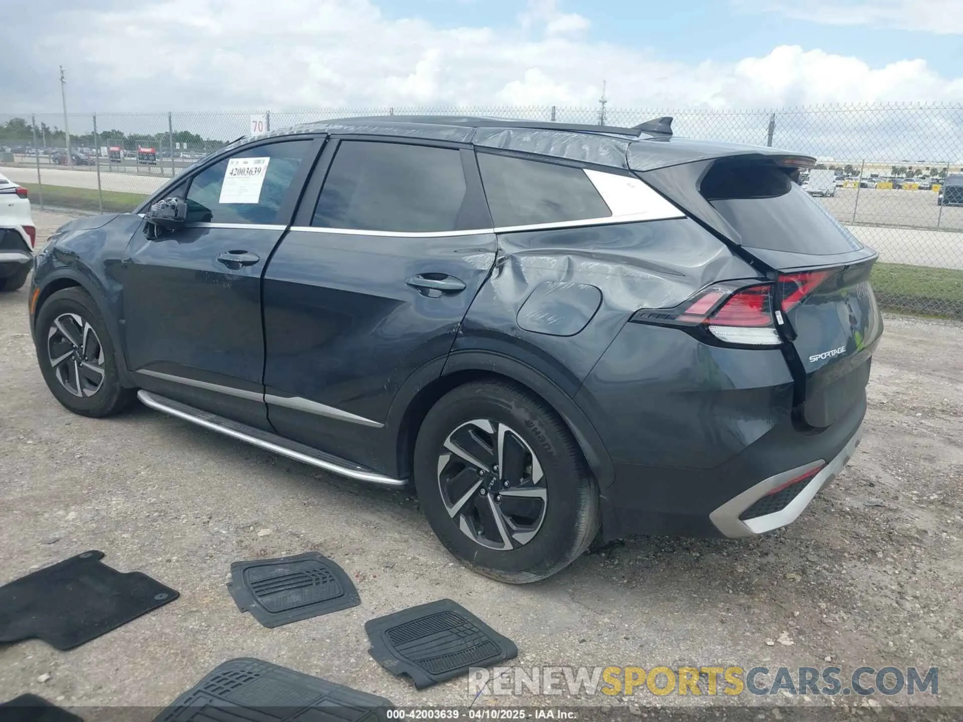 3 fotografías del automóvil dañado KNDPU3AG3P7098586 KIA SPORTAGE HYBRID 2023