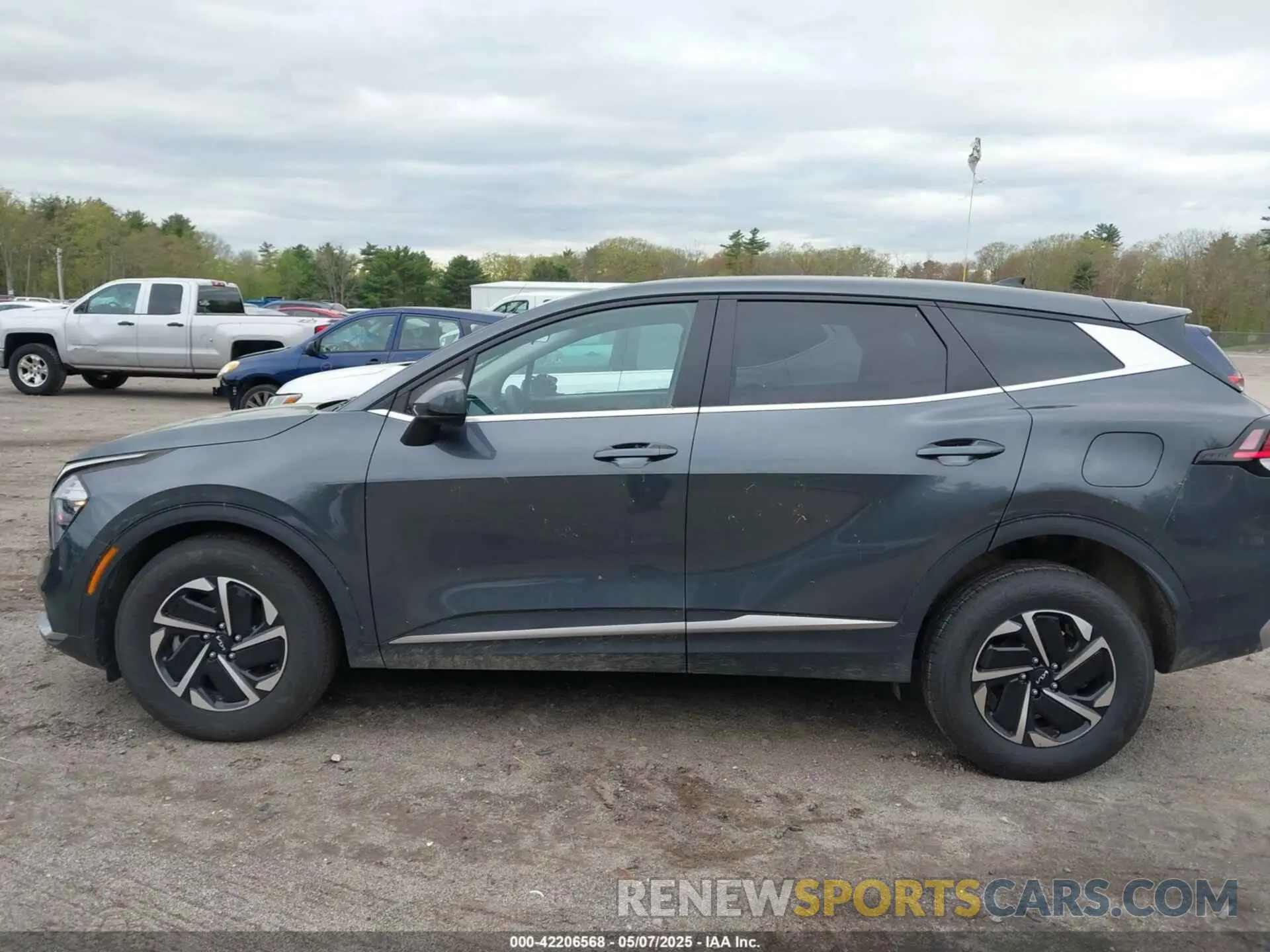 14 fotografías del automóvil dañado KNDPUCAG1P7056739 KIA SPORTAGE HYBRID 2023