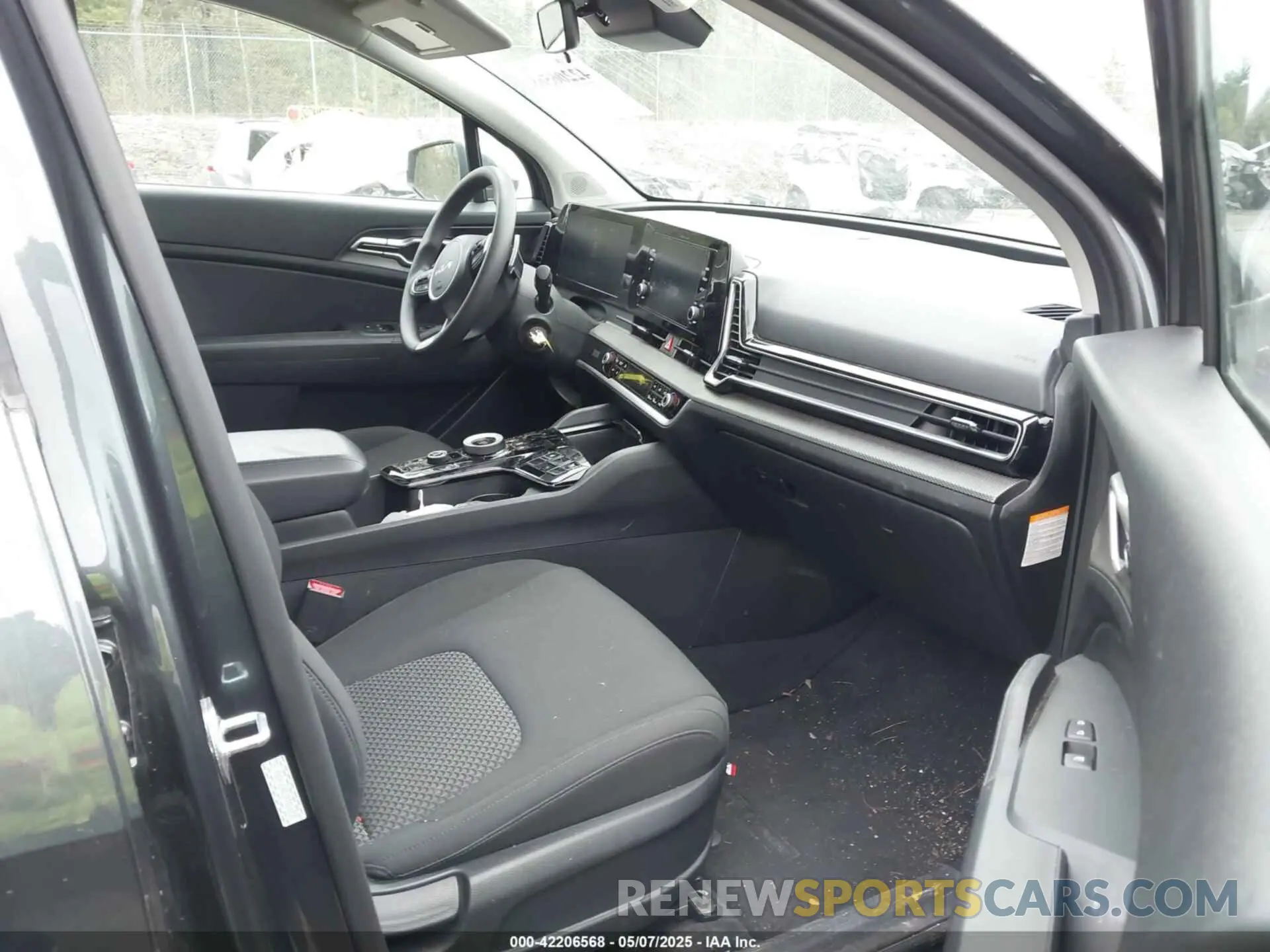 5 fotografías del automóvil dañado KNDPUCAG1P7056739 KIA SPORTAGE HYBRID 2023