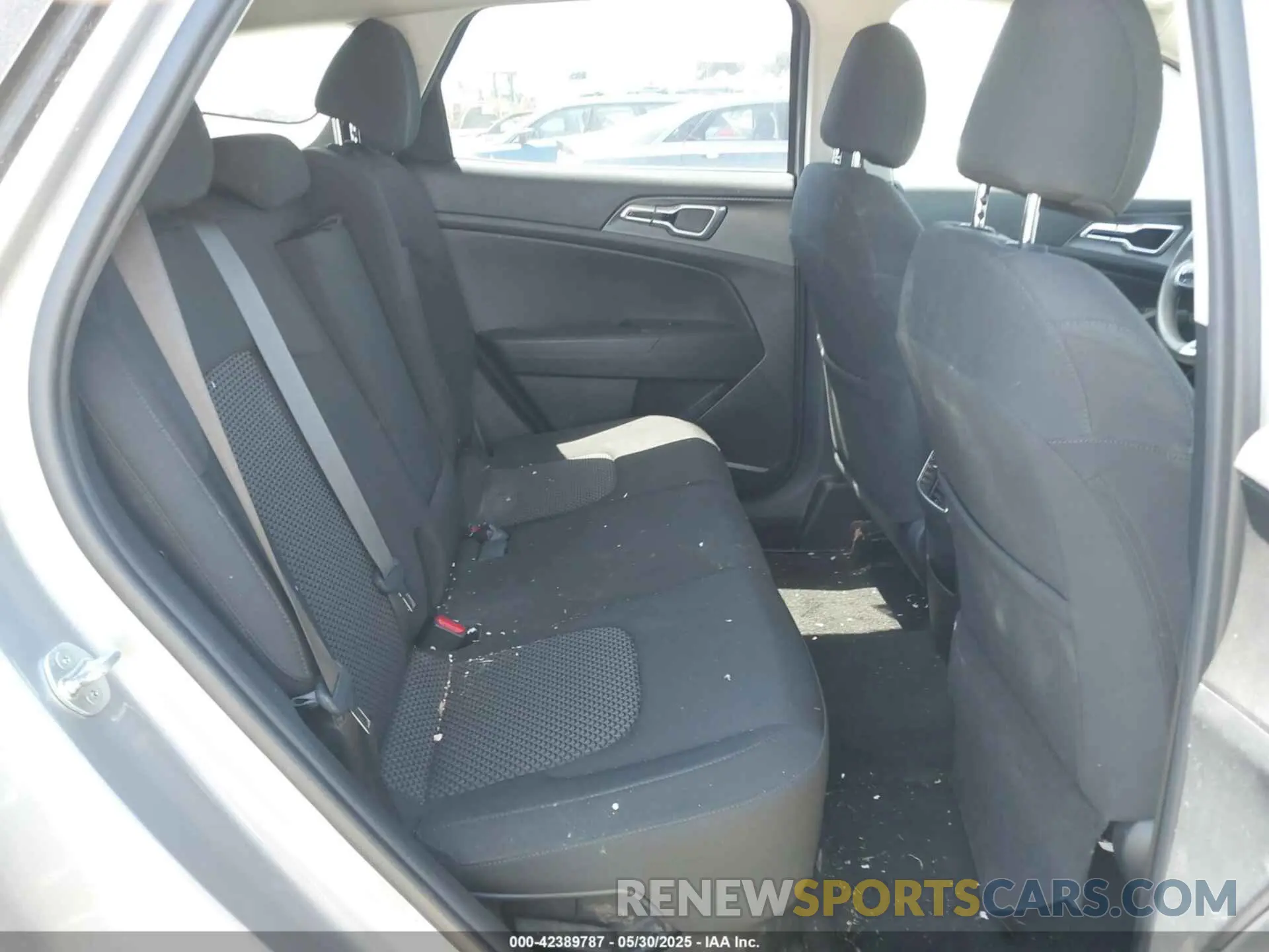 8 fotografías del automóvil dañado KNDPUCAG2P7014953 KIA SPORTAGE HYBRID 2023