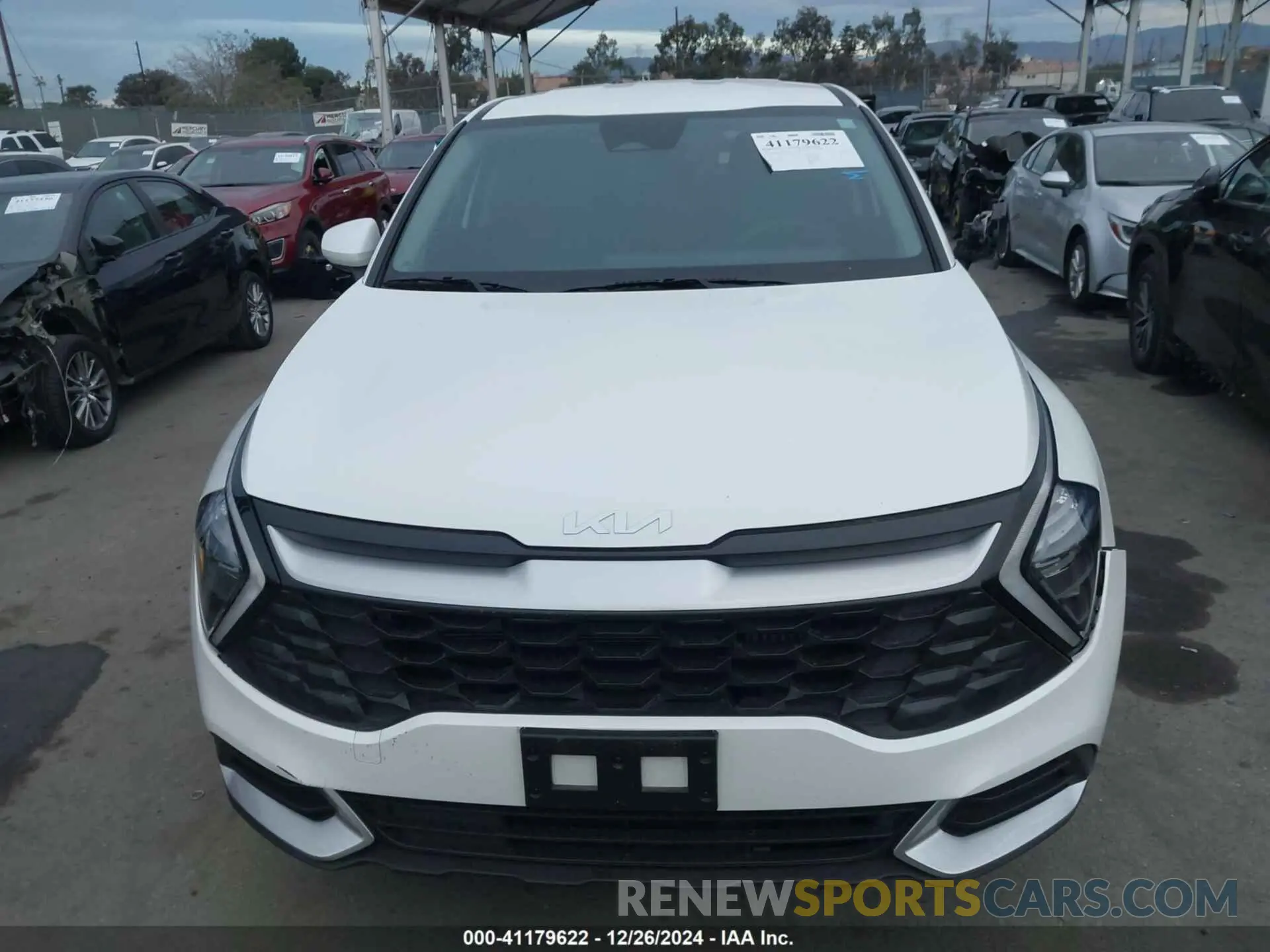 12 fotografías del automóvil dañado KNDPUCAG3P7095879 KIA SPORTAGE HYBRID 2023