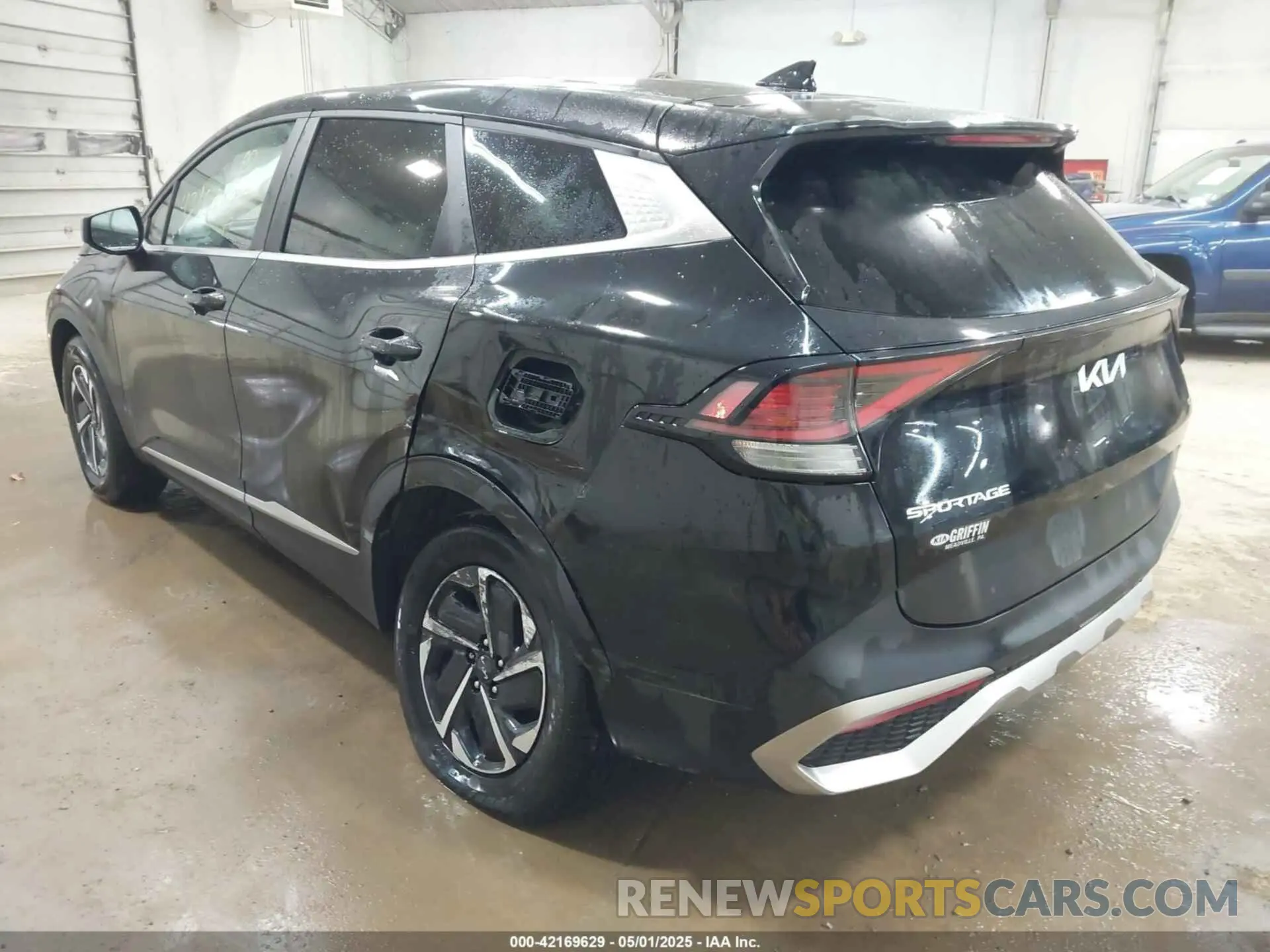 3 fotografías del automóvil dañado KNDPUCAG7P7015662 KIA SPORTAGE HYBRID 2023