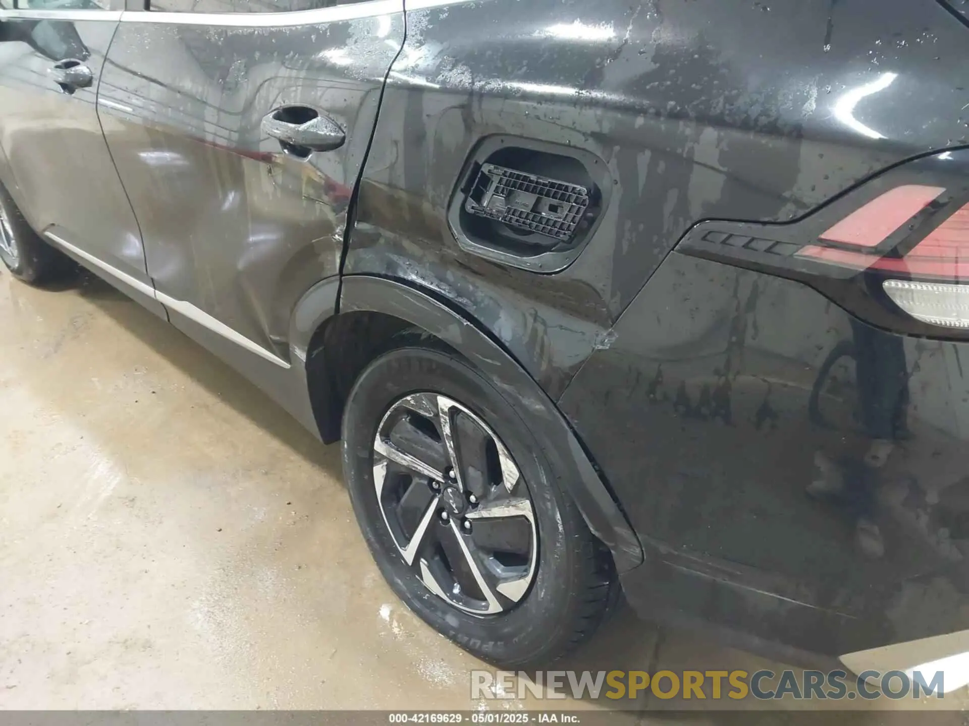 6 fotografías del automóvil dañado KNDPUCAG7P7015662 KIA SPORTAGE HYBRID 2023