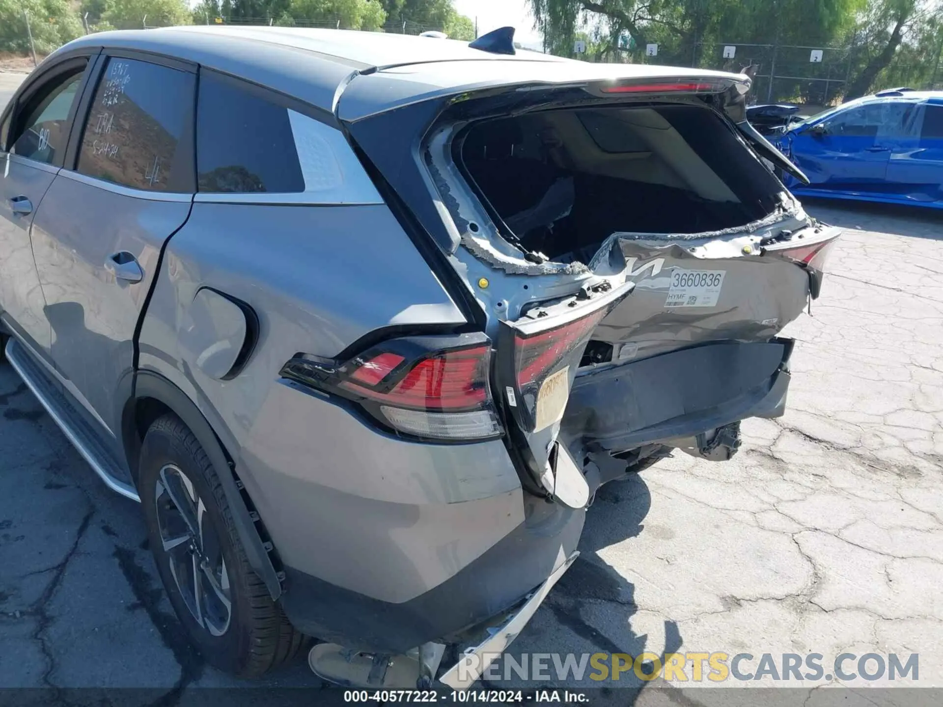 15 fotografías del automóvil dañado KNDPUCAG7P7016696 KIA SPORTAGE HYBRID 2023