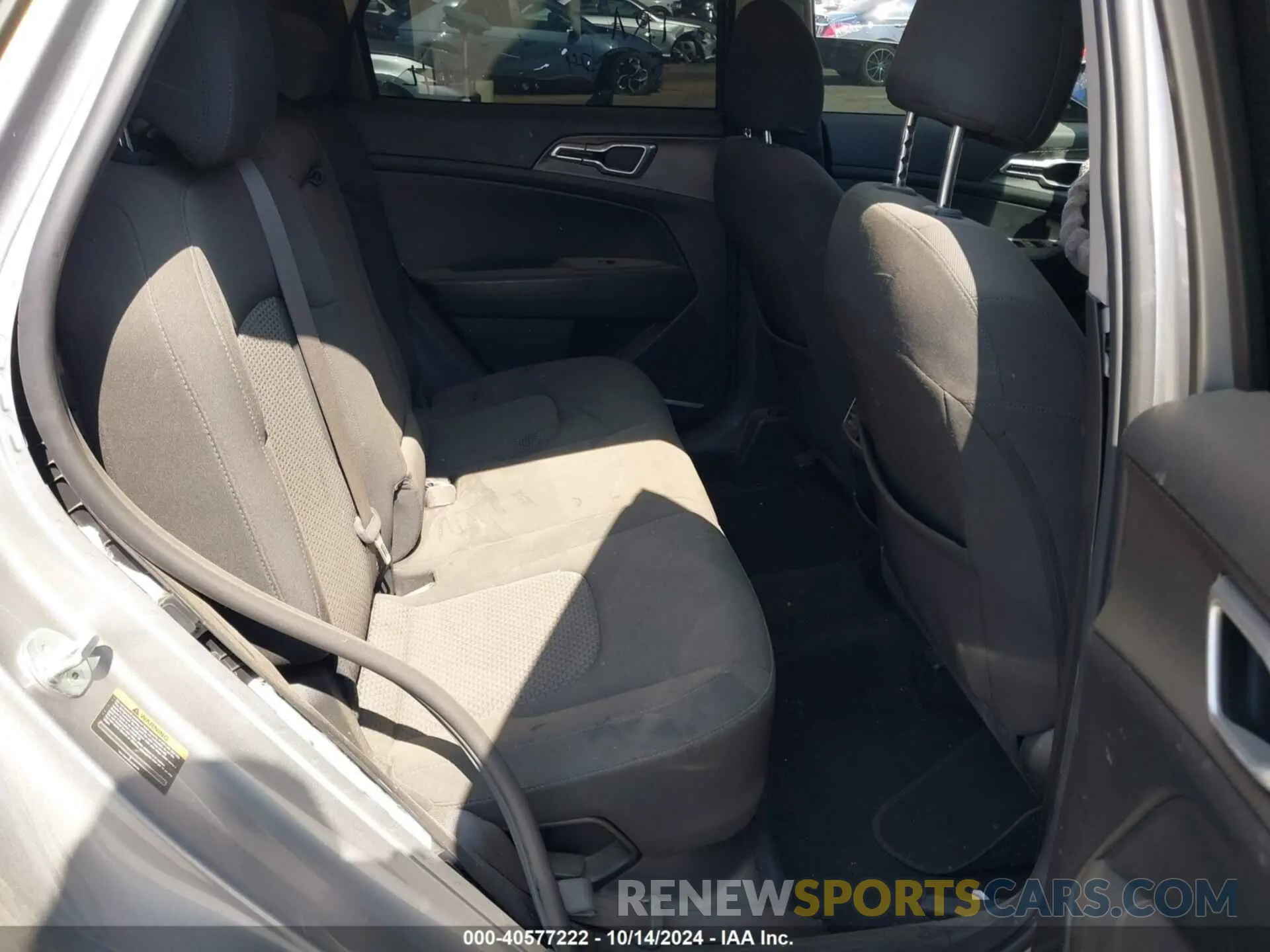 8 fotografías del automóvil dañado KNDPUCAG7P7016696 KIA SPORTAGE HYBRID 2023