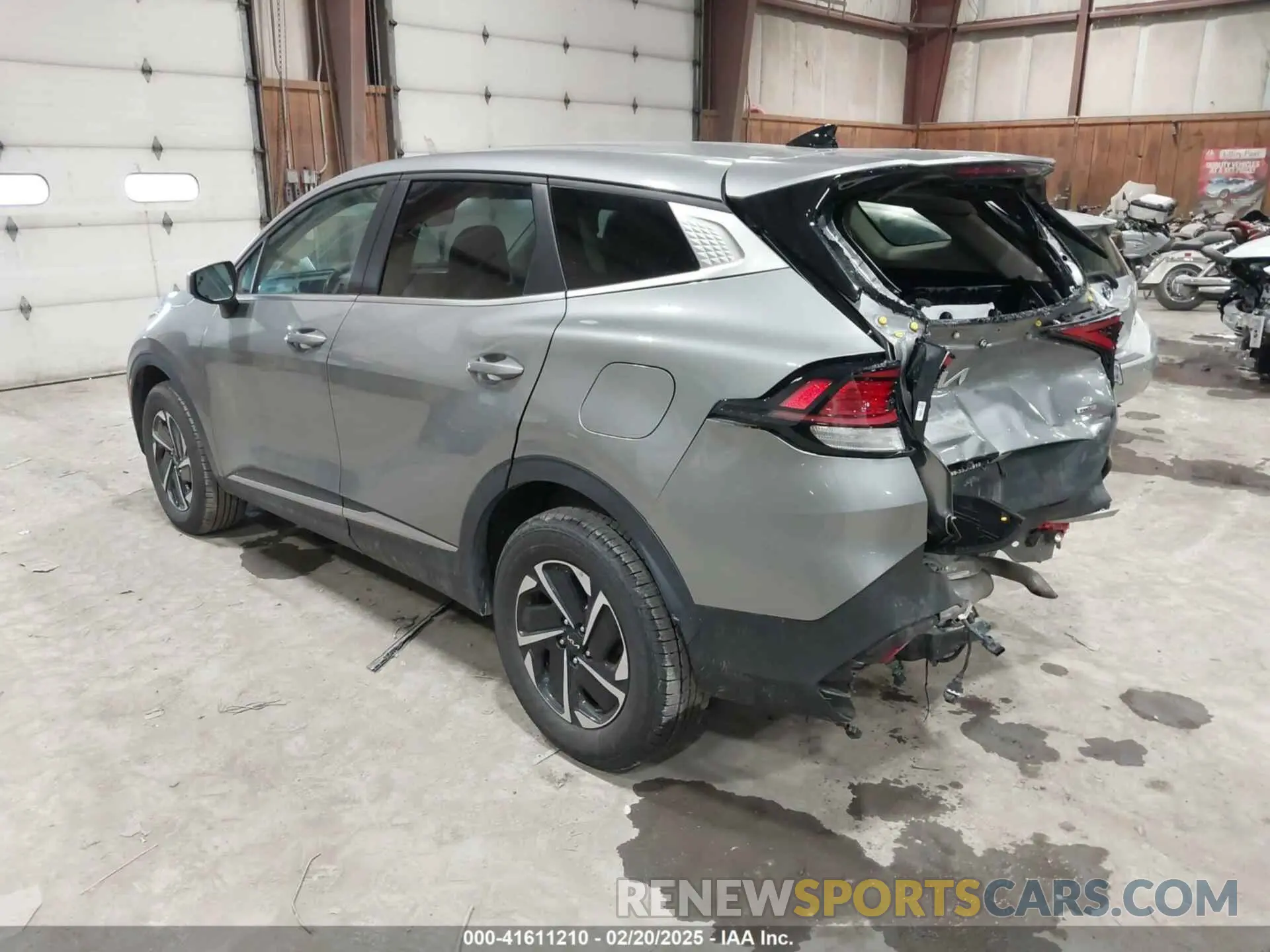 3 fotografías del automóvil dañado KNDPUCAG7P7039959 KIA SPORTAGE HYBRID 2023