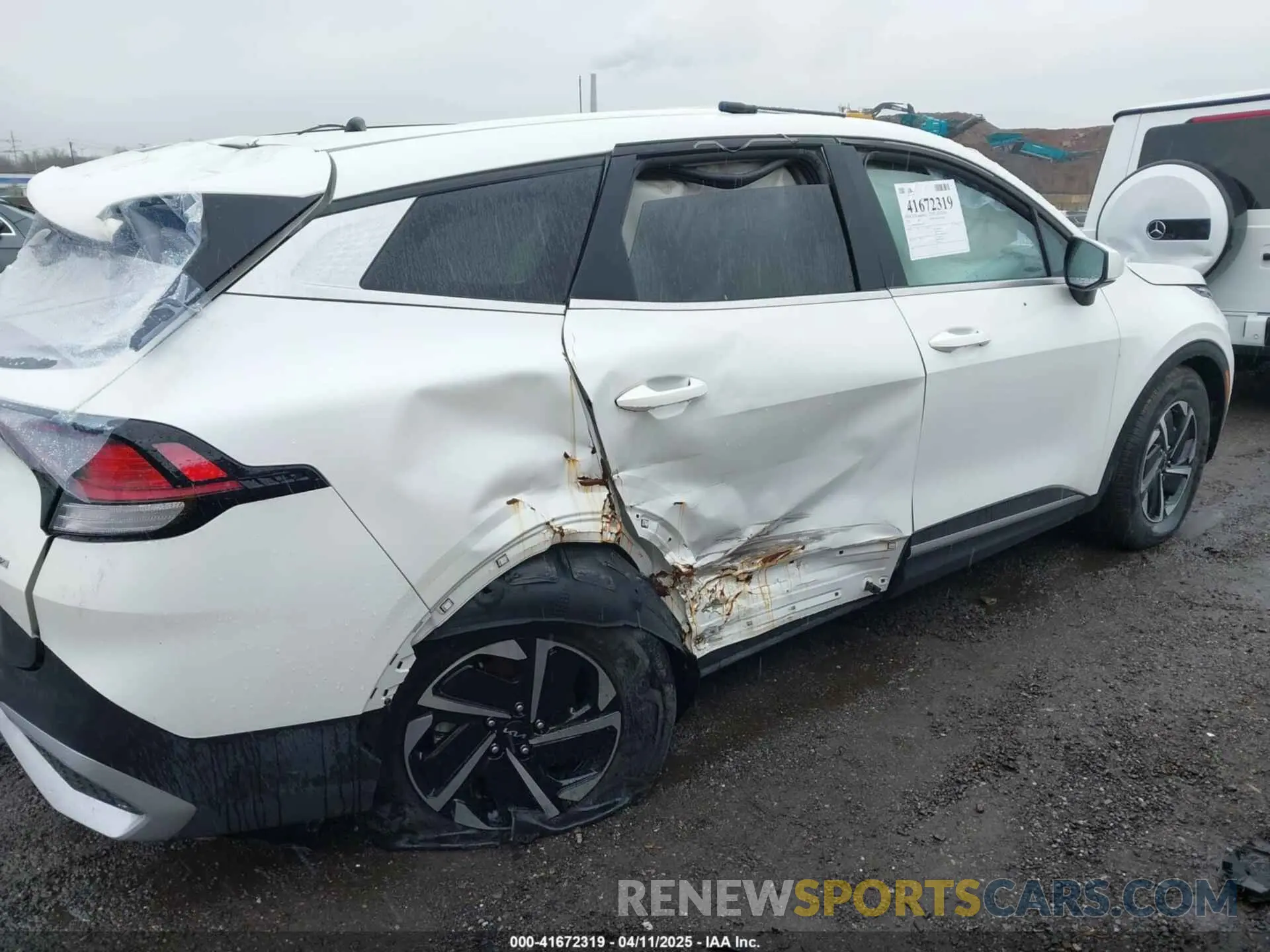 18 fotografías del automóvil dañado KNDPUCAG9P7053278 KIA SPORTAGE HYBRID 2023