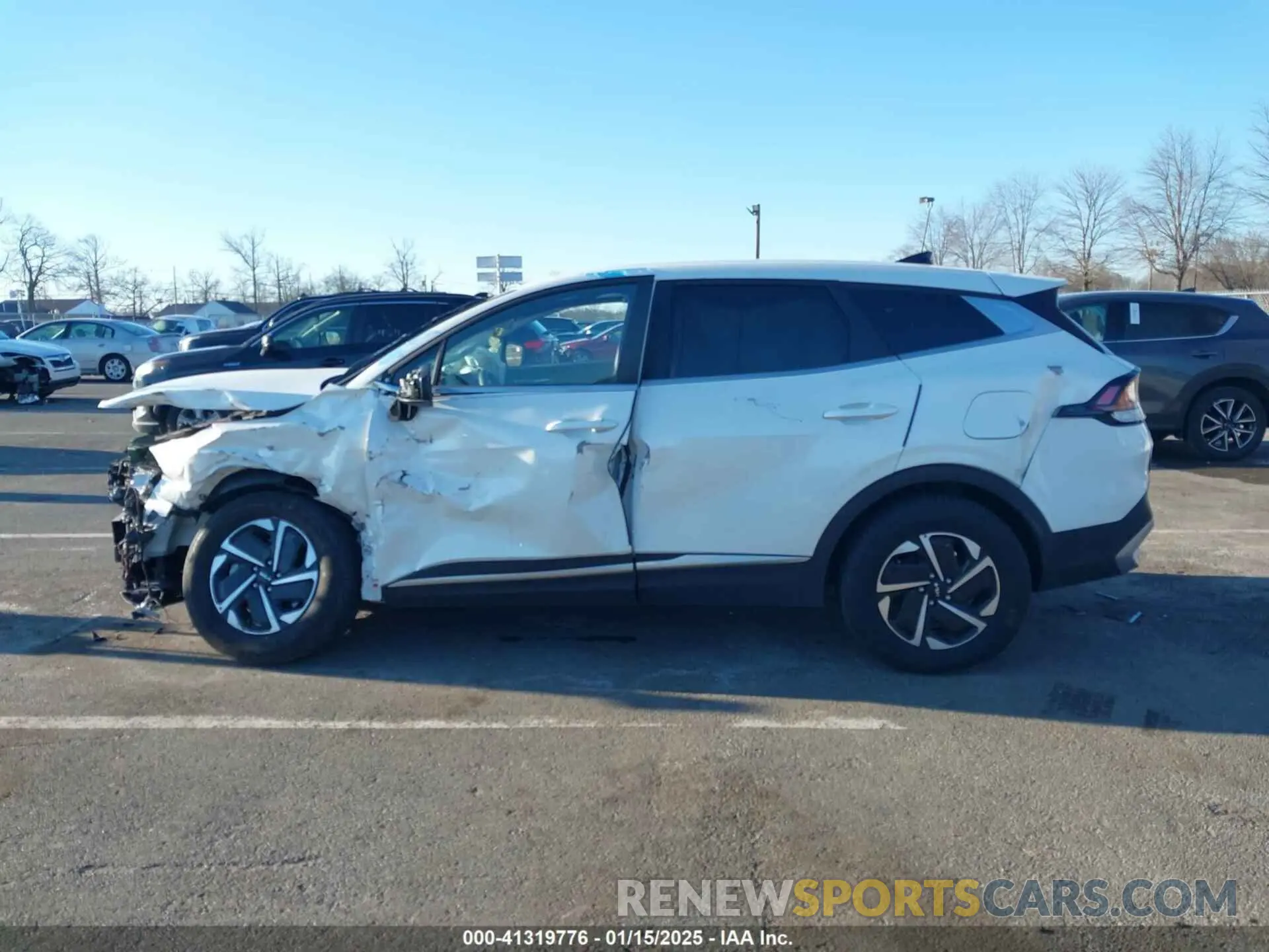 14 fotografías del automóvil dañado KNDPUCAGXP7045271 KIA SPORTAGE HYBRID 2023