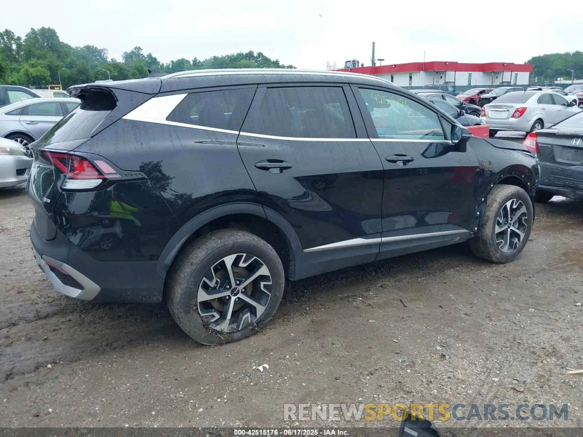 4 fotografías del automóvil dañado KNDPVCAG0P7018822 KIA SPORTAGE HYBRID 2023