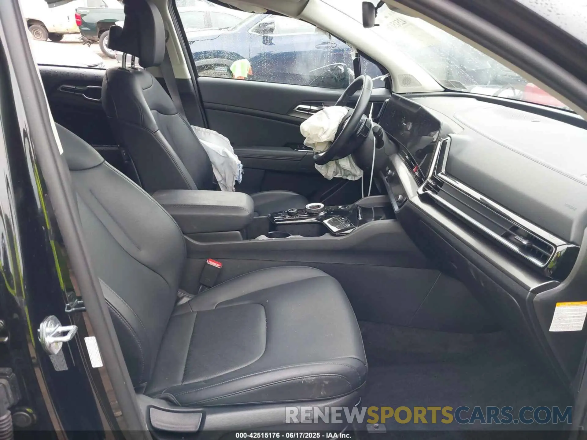 8 fotografías del automóvil dañado KNDPVCAG0P7018822 KIA SPORTAGE HYBRID 2023