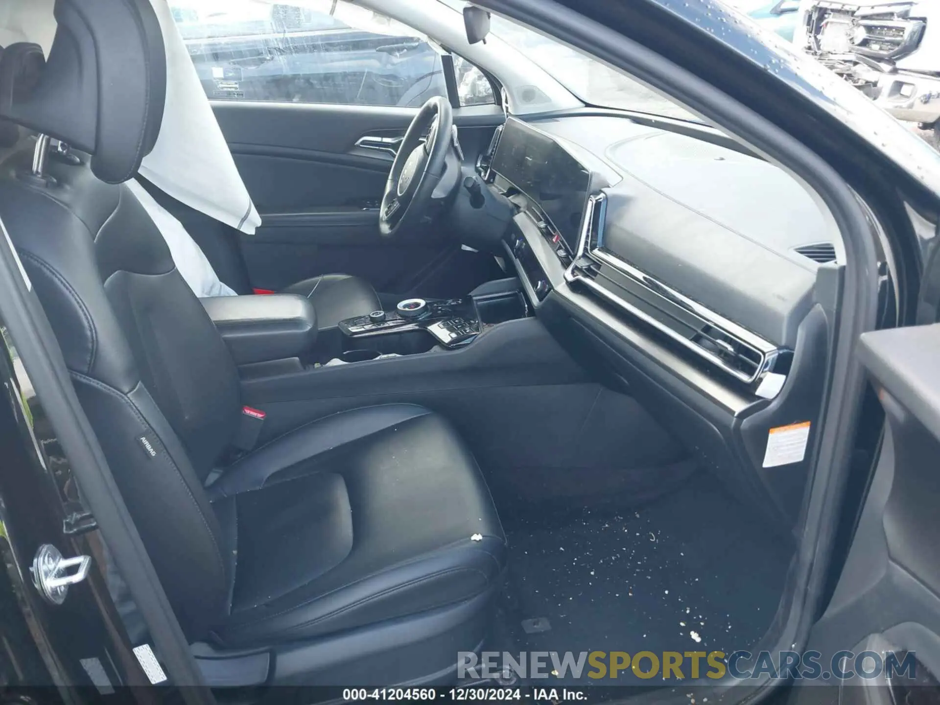 5 fotografías del automóvil dañado KNDPVCAG0P7056552 KIA SPORTAGE HYBRID 2023