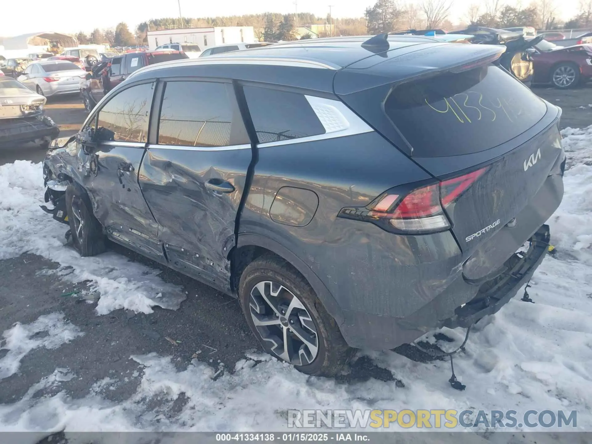 3 fotografías del automóvil dañado KNDPVCAG1P7067768 KIA SPORTAGE HYBRID 2023