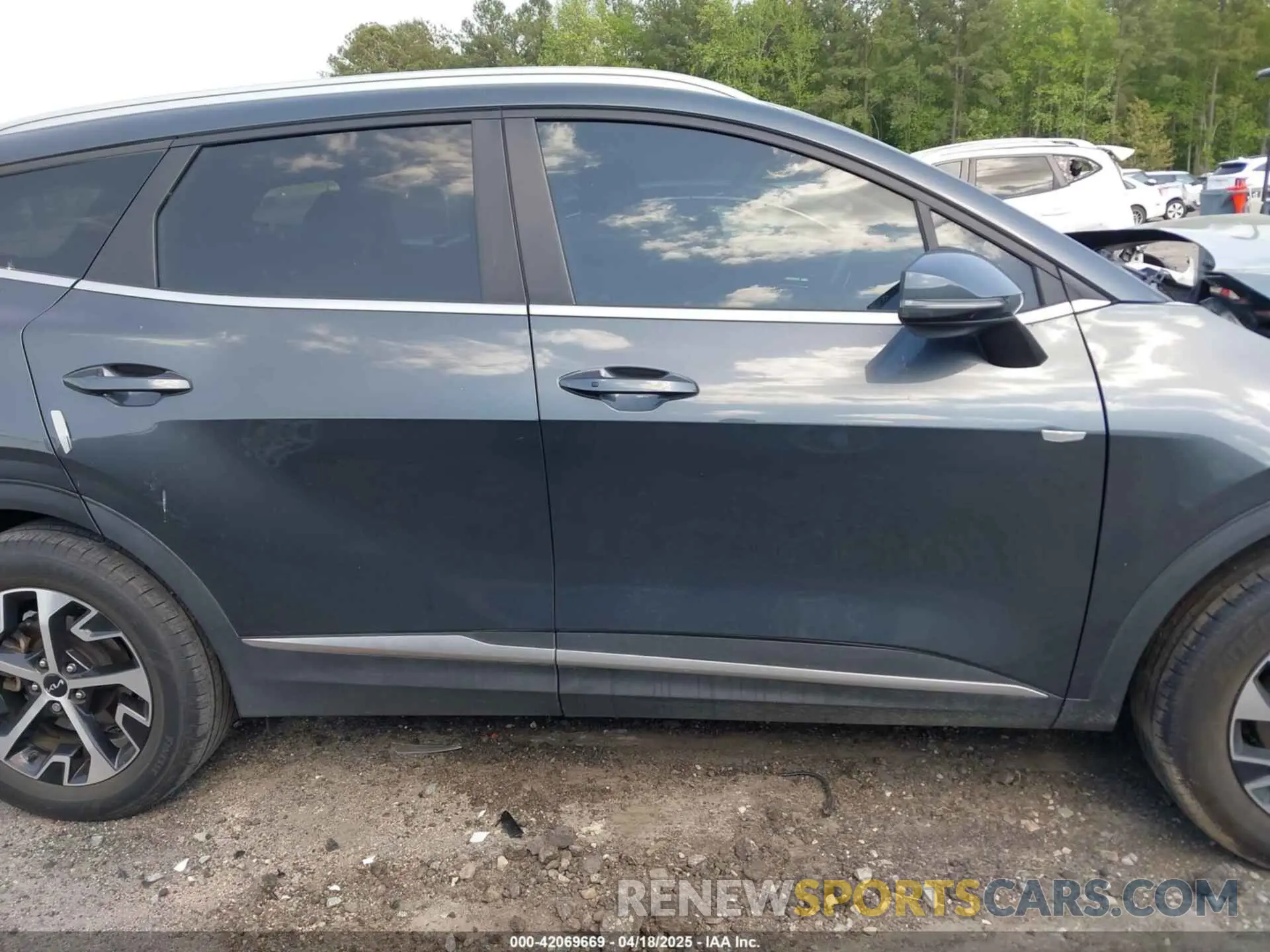 14 fotografías del automóvil dañado KNDPVCAG9P7019306 KIA SPORTAGE HYBRID 2023