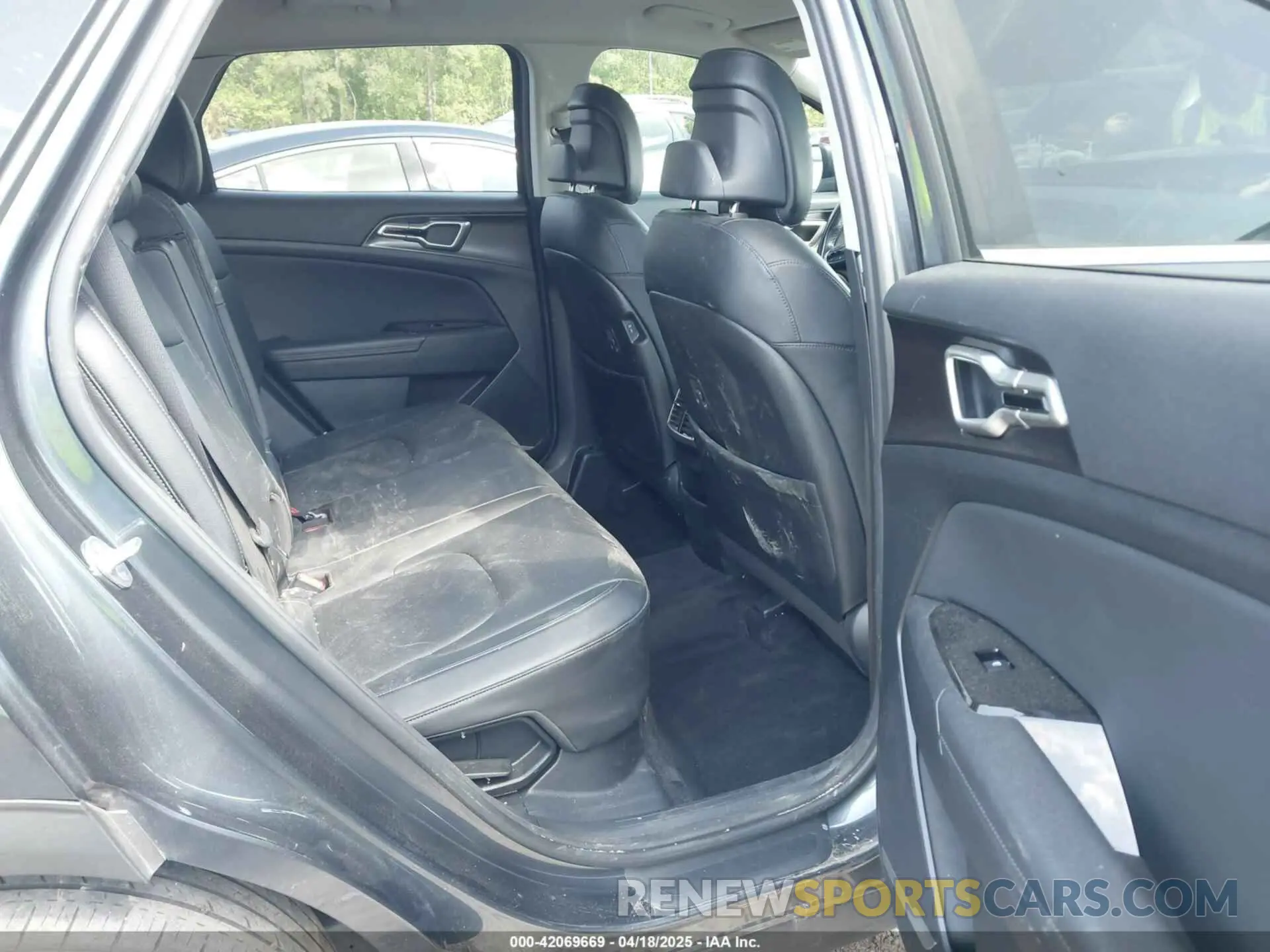 8 fotografías del automóvil dañado KNDPVCAG9P7019306 KIA SPORTAGE HYBRID 2023