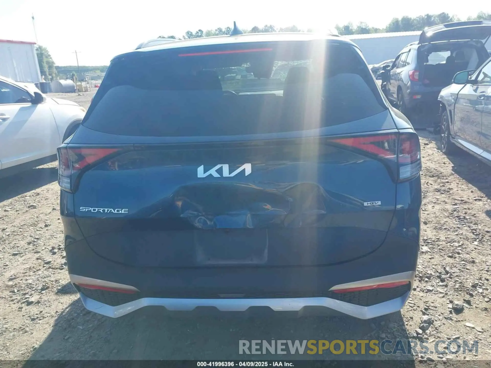 17 fotografías del automóvil dañado KNDPVCAG9P7031598 KIA SPORTAGE HYBRID 2023