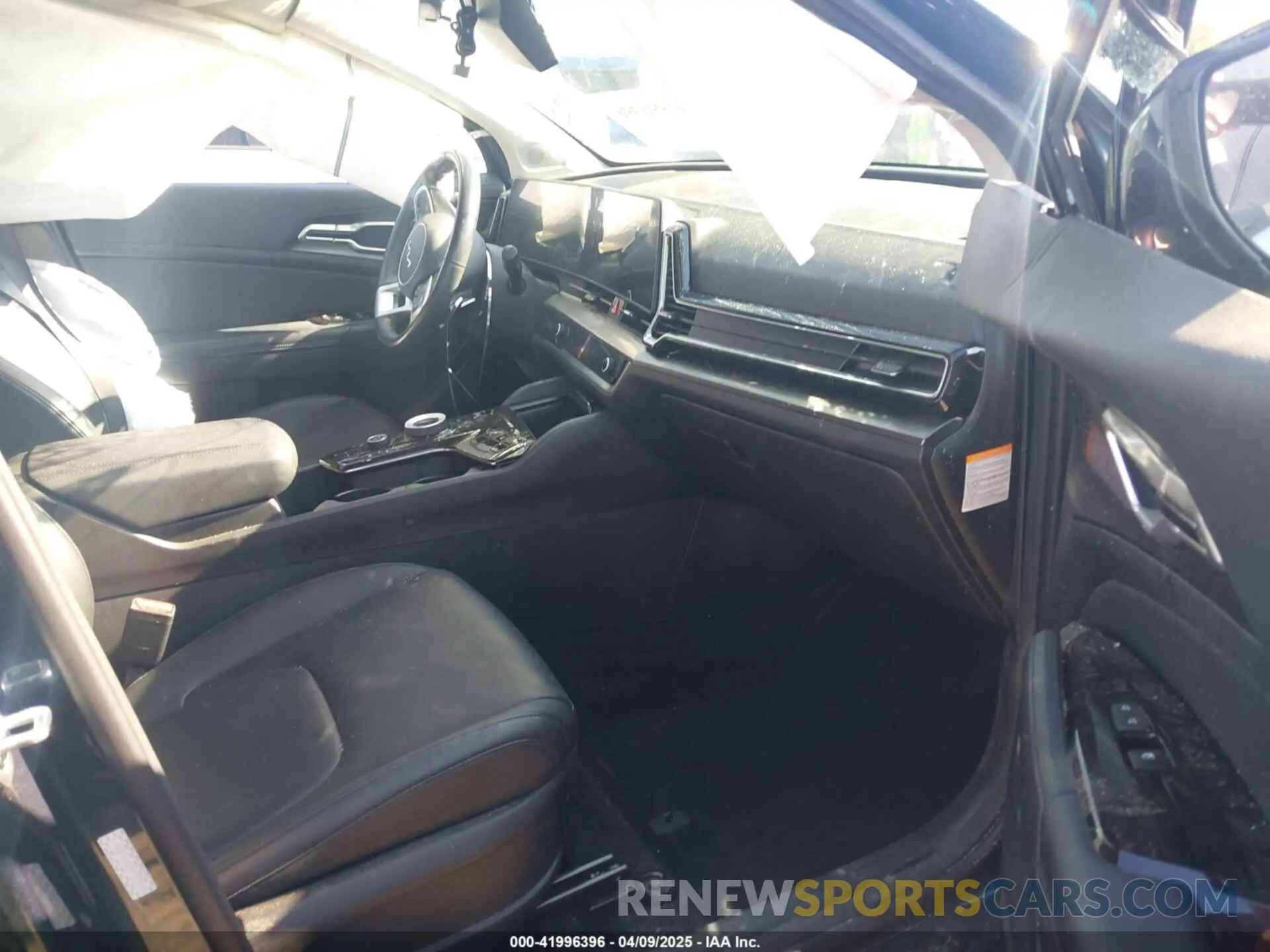 5 fotografías del automóvil dañado KNDPVCAG9P7031598 KIA SPORTAGE HYBRID 2023