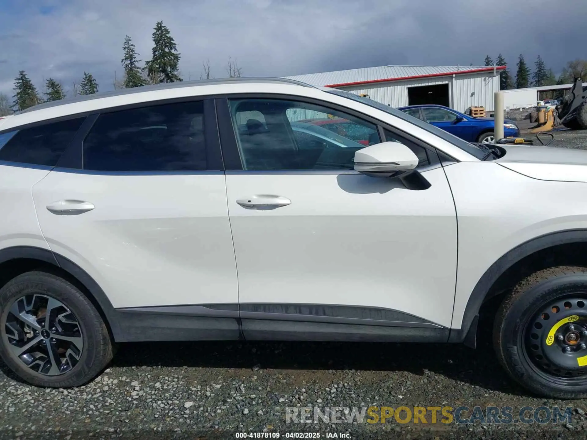13 fotografías del automóvil dañado KNDPVCAG9P7070952 KIA SPORTAGE HYBRID 2023