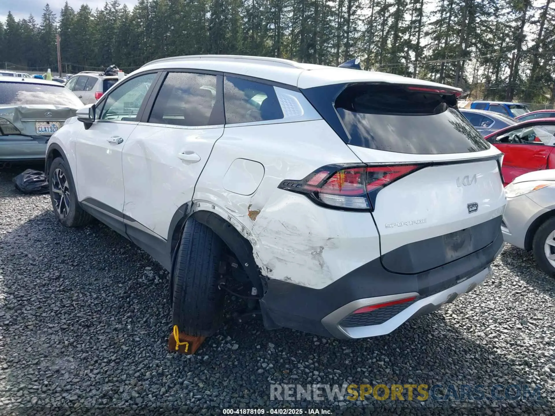 3 fotografías del automóvil dañado KNDPVCAG9P7070952 KIA SPORTAGE HYBRID 2023