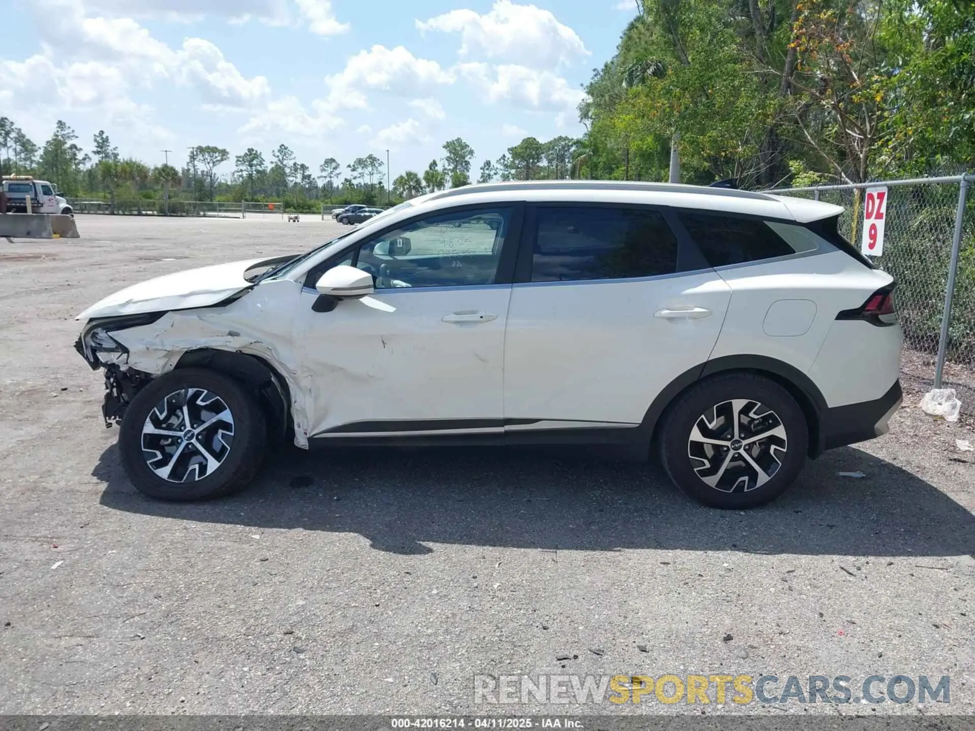 13 fotografías del automóvil dañado KNDPVCAG9P7095057 KIA SPORTAGE HYBRID 2023