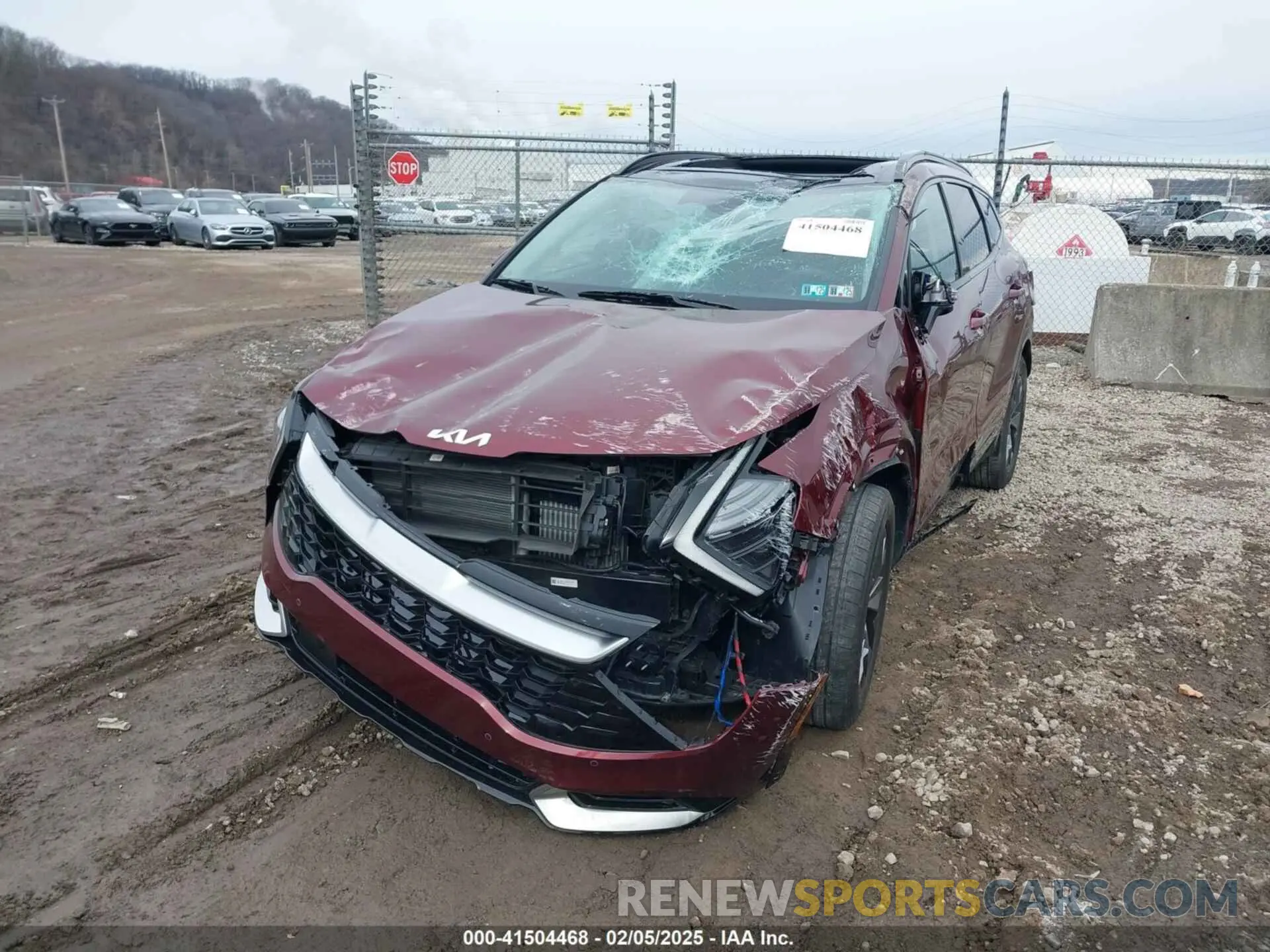 2 fotografías del automóvil dañado KNDPXCAG2P7032019 KIA SPORTAGE HYBRID 2023