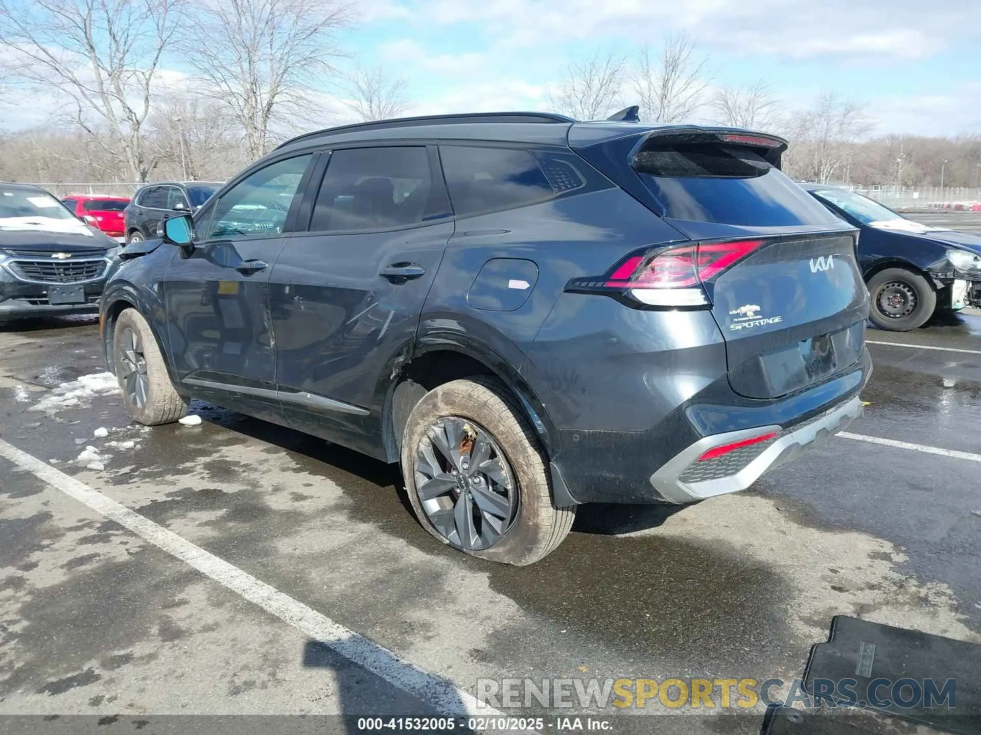 3 fotografías del automóvil dañado KNDPXCAG5P7038476 KIA SPORTAGE HYBRID 2023