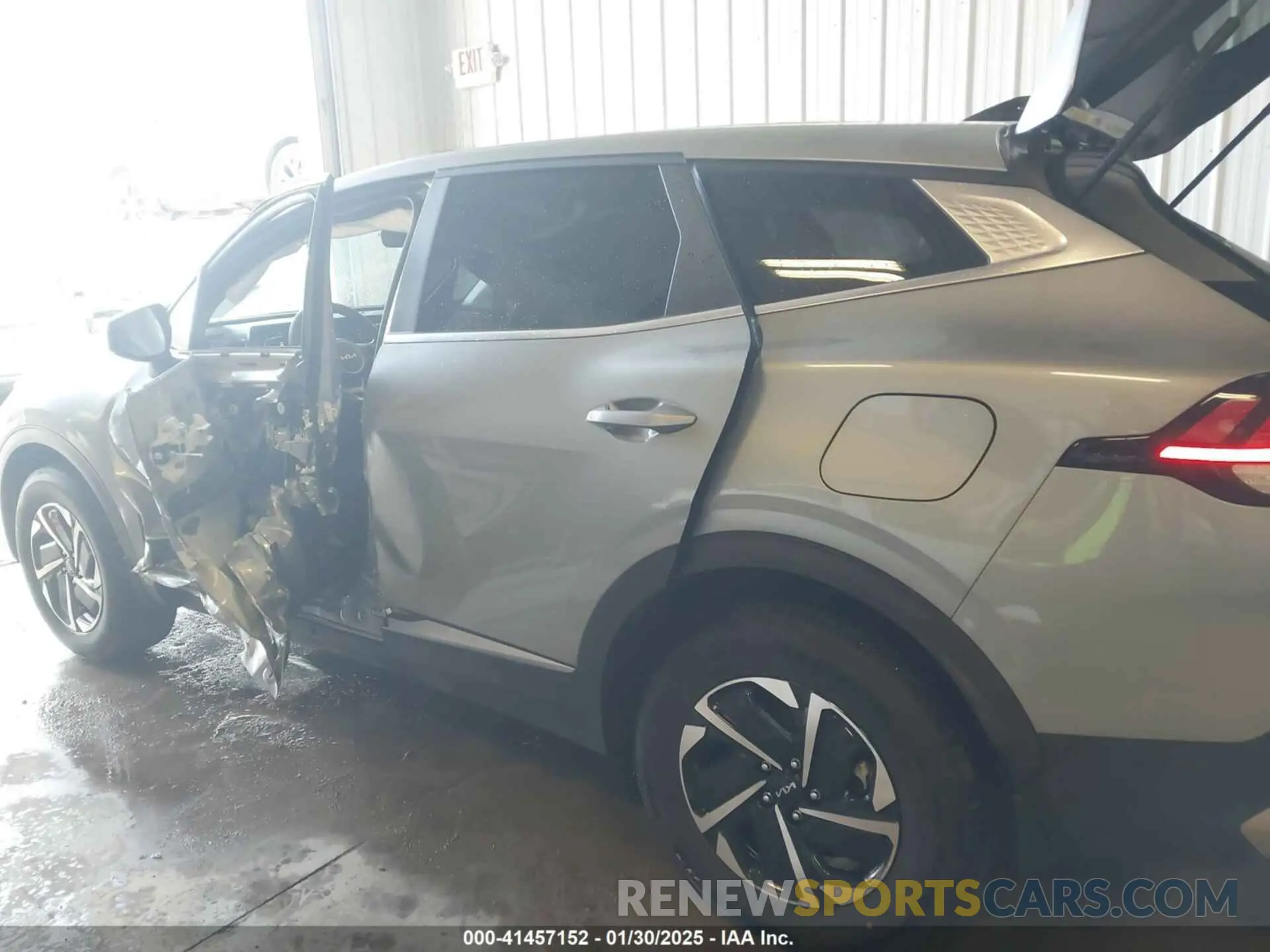 15 fotografías del automóvil dañado KNDPUCDG4R7126507 KIA SPORTAGE HYBRID 2024