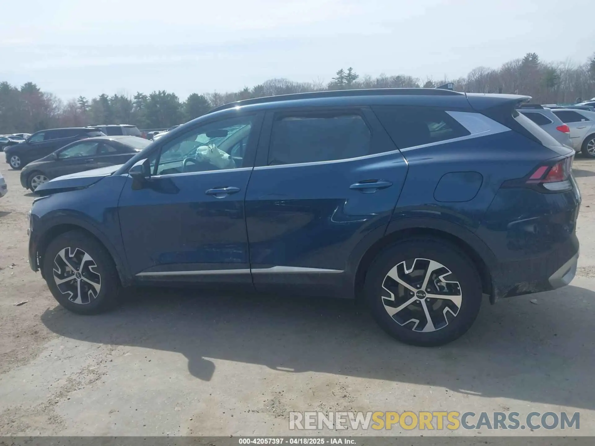 15 fotografías del automóvil dañado KNDPVCDG5R7162526 KIA SPORTAGE HYBRID 2024