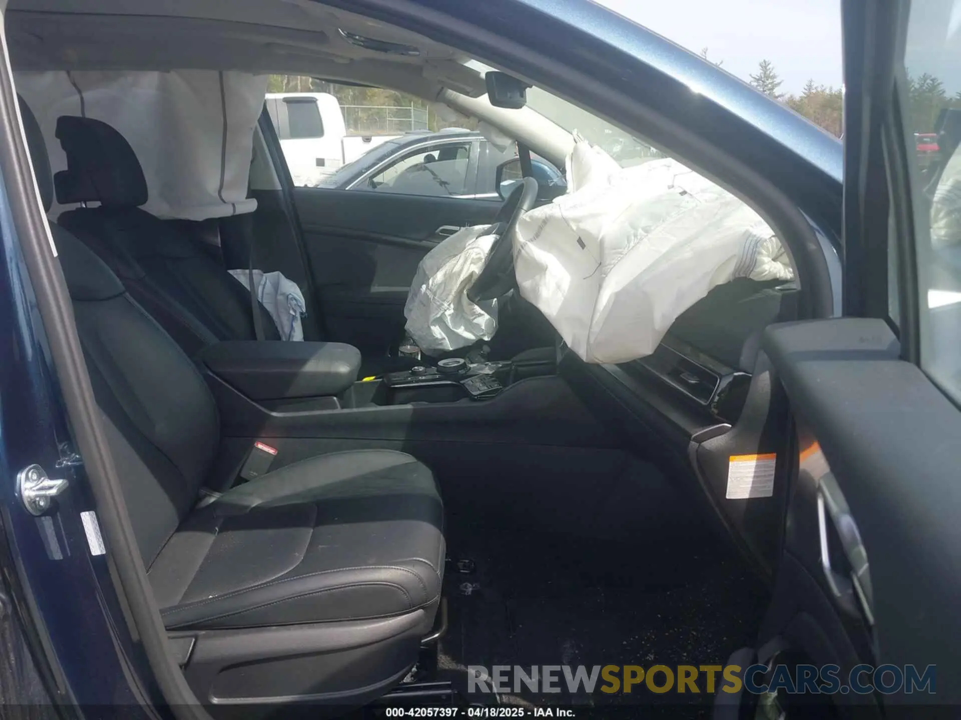 5 fotografías del automóvil dañado KNDPVCDG5R7162526 KIA SPORTAGE HYBRID 2024