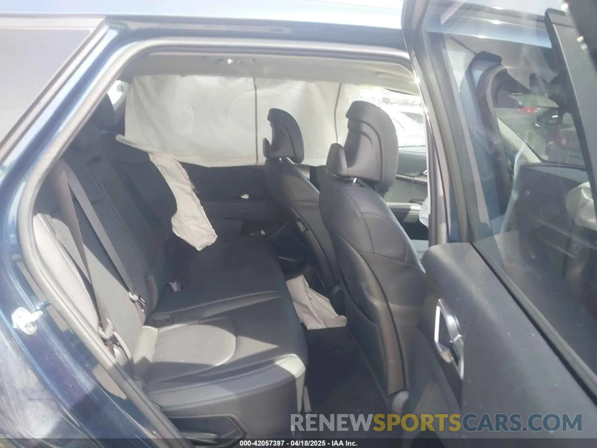 8 fotografías del automóvil dañado KNDPVCDG5R7162526 KIA SPORTAGE HYBRID 2024