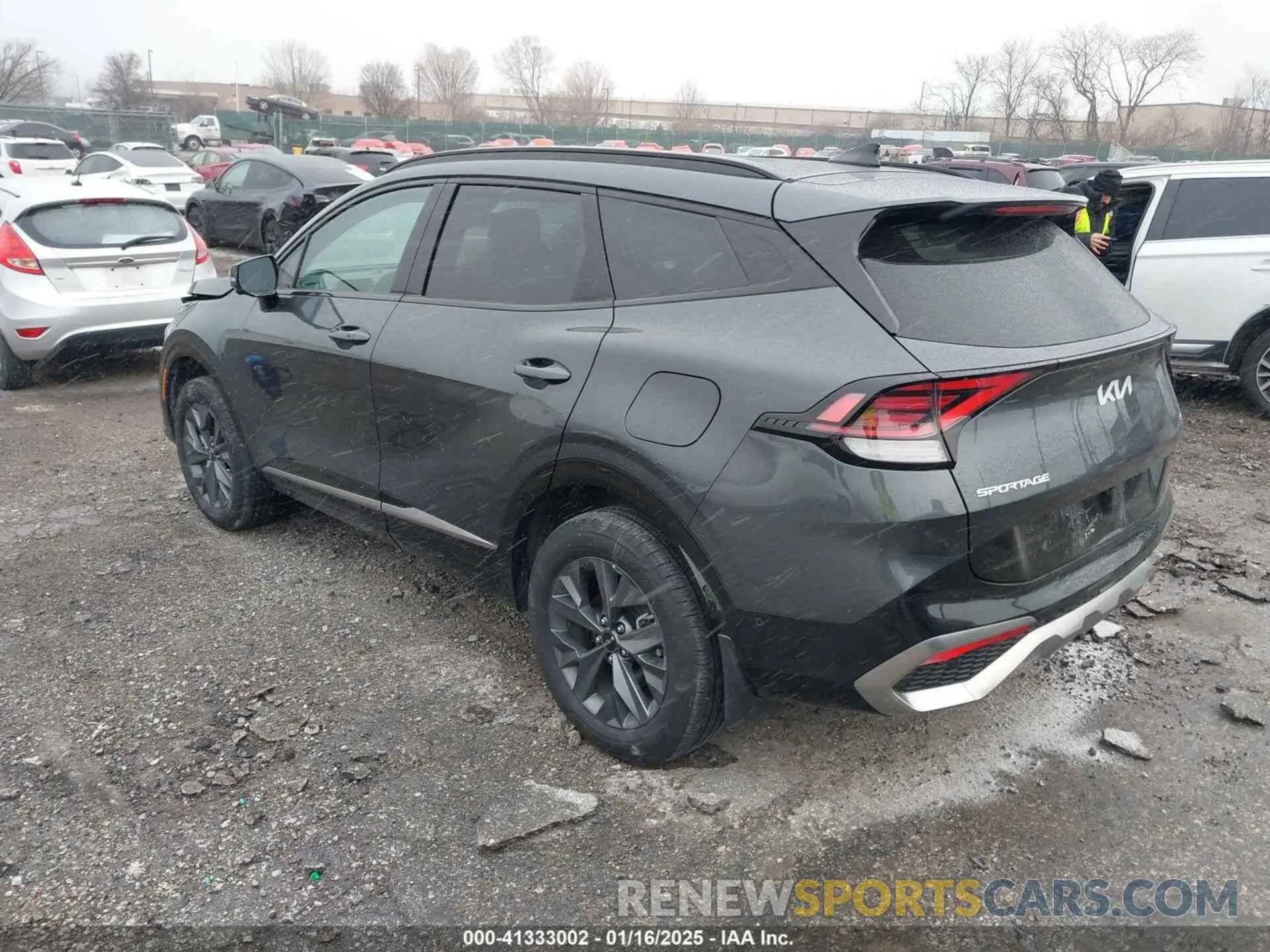3 fotografías del automóvil dañado KNDPXCDG0R7160600 KIA SPORTAGE HYBRID 2024